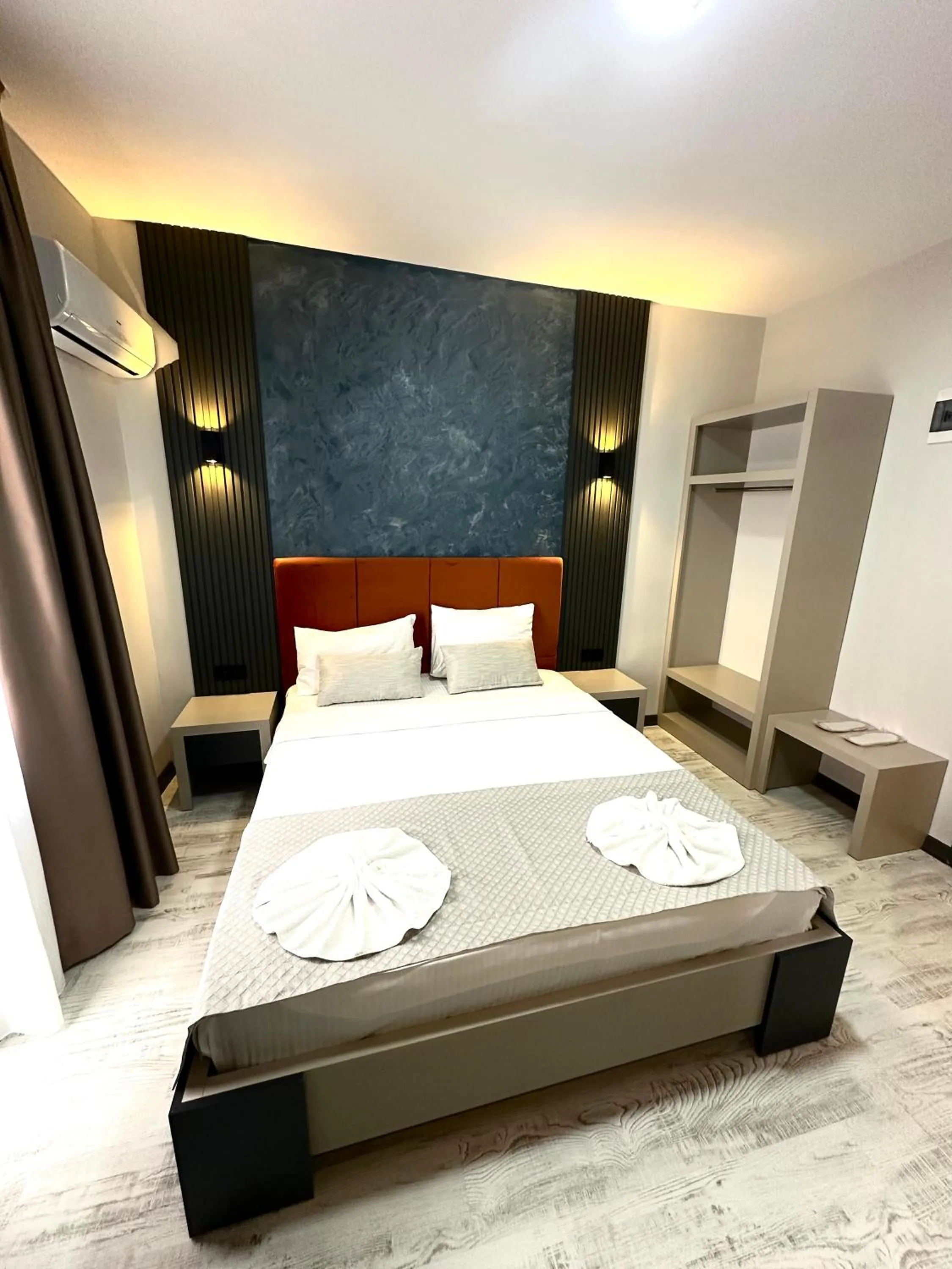 Bed in Ale Park Hotel Apartments