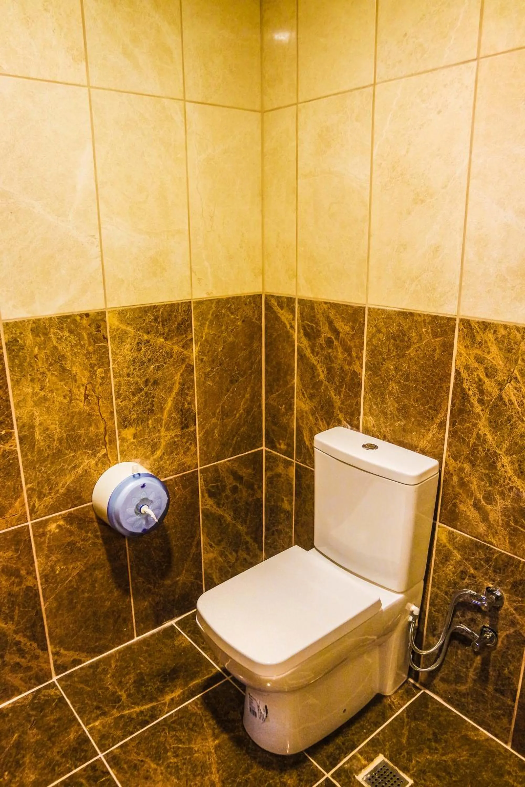 Toilet in Ale Park Hotel Apartments