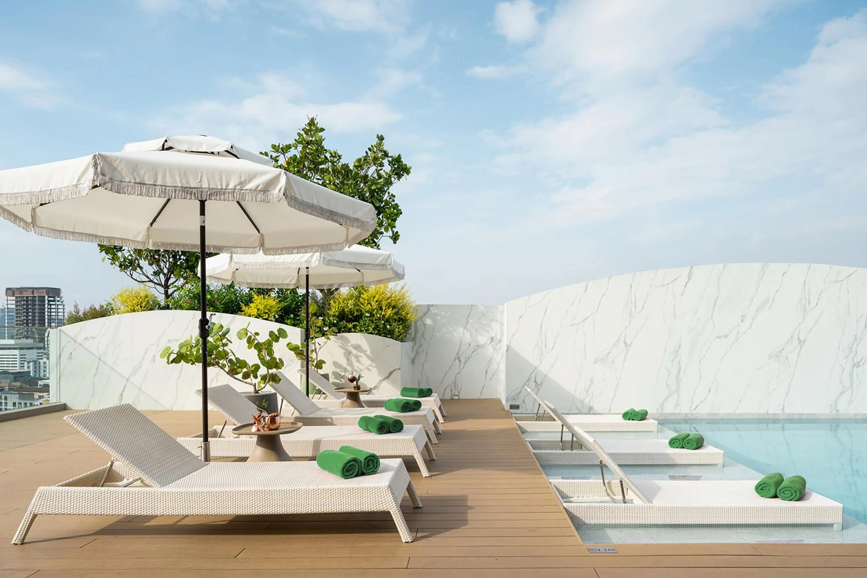 Swimming pool in Somerset Sukhumvit 71 Bangkok