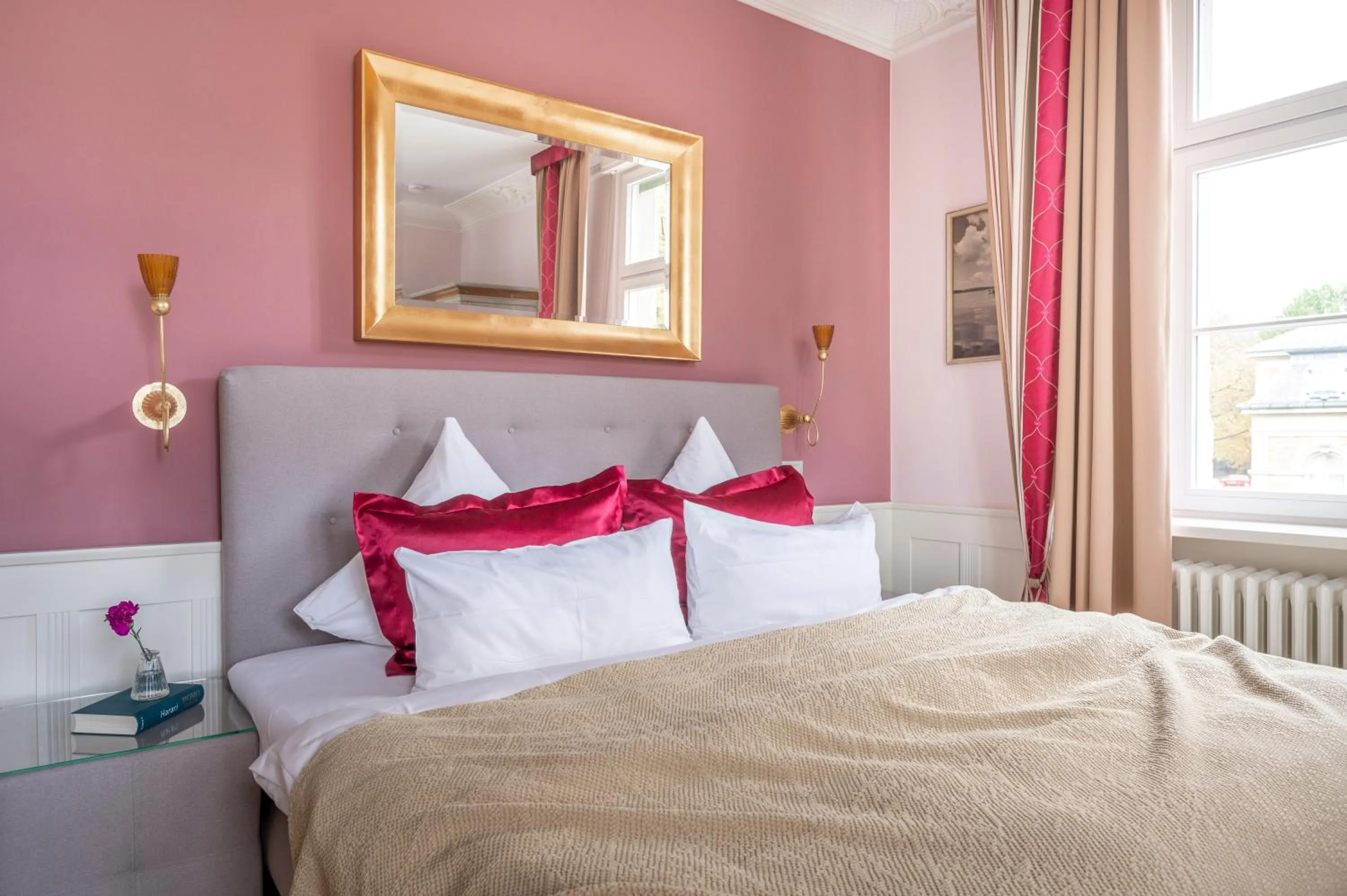 Bed in Hotel Garni Villa Rosengarten