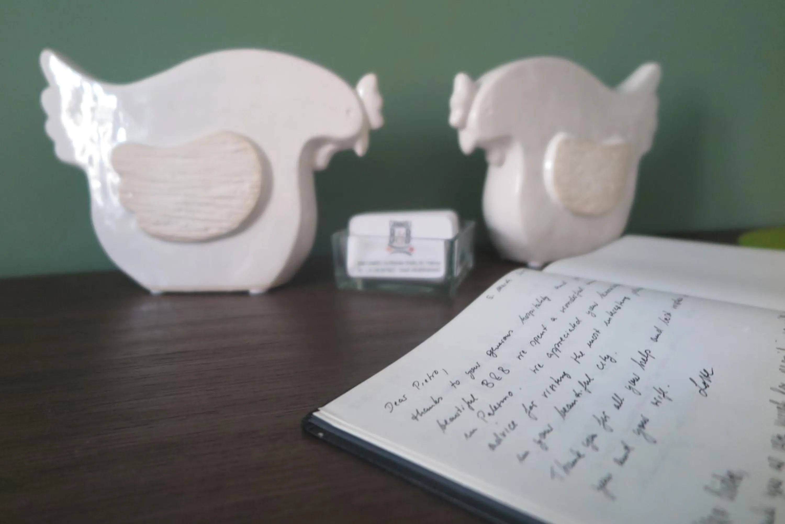 Communal lounge/ TV room in B&B Cannoli