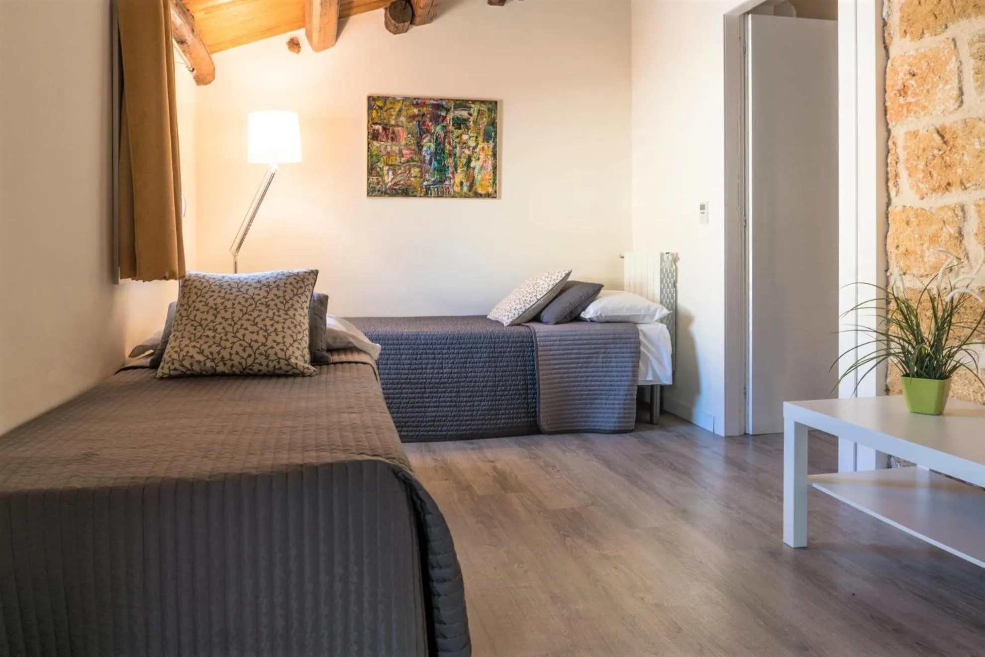 Photo of the whole room in B&B Cannoli