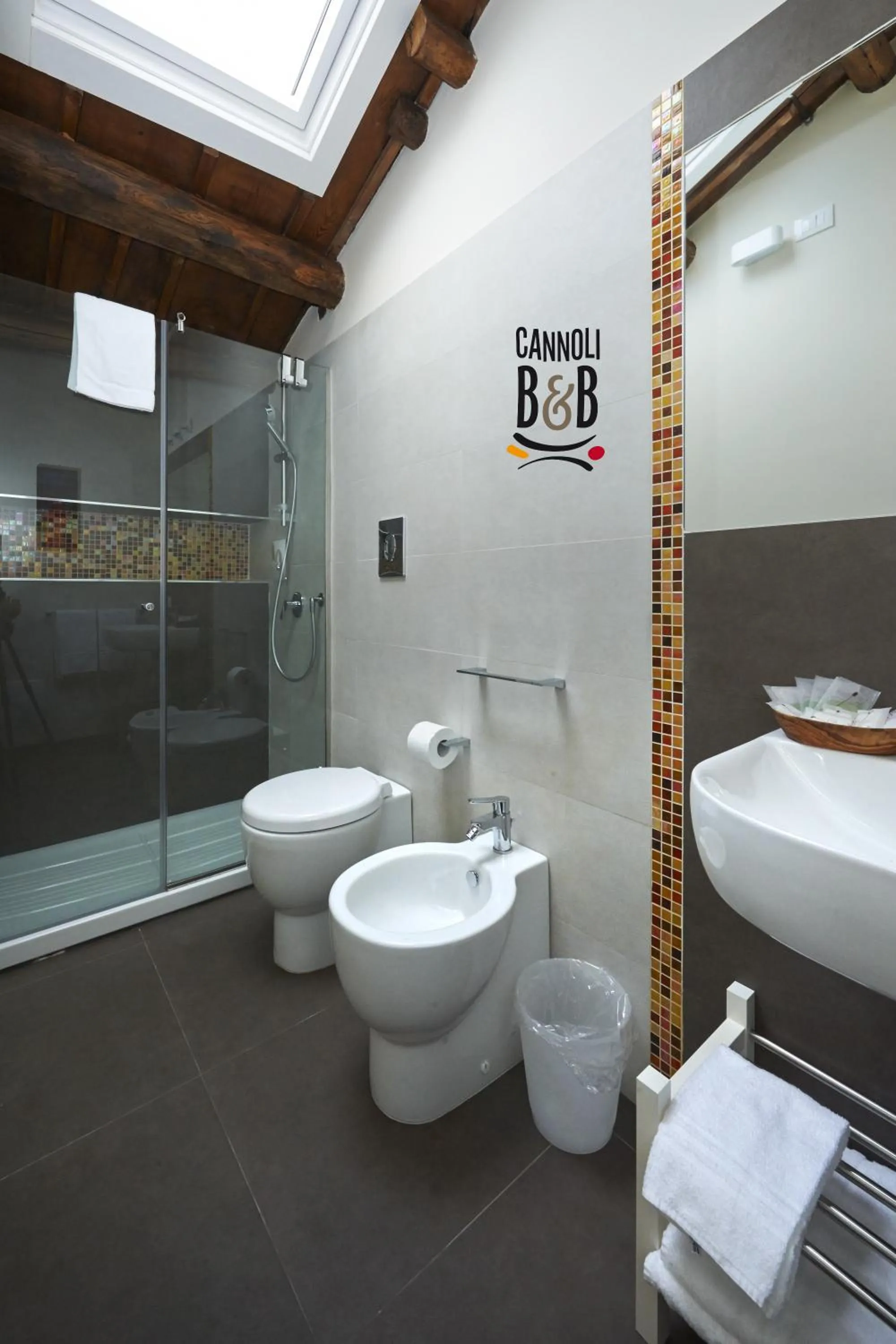 Bathroom in B&B Cannoli