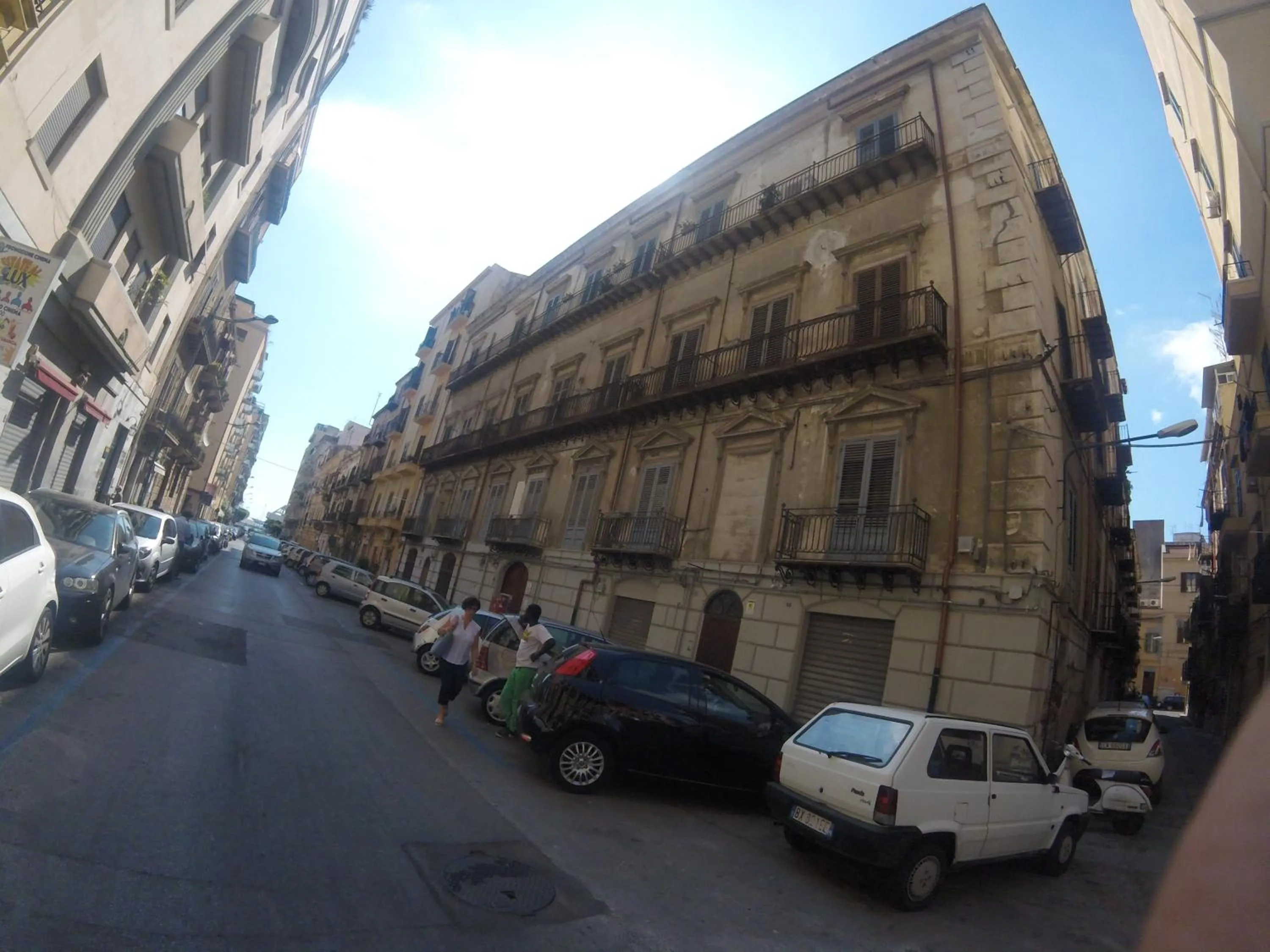 Property building in B&B Cannoli