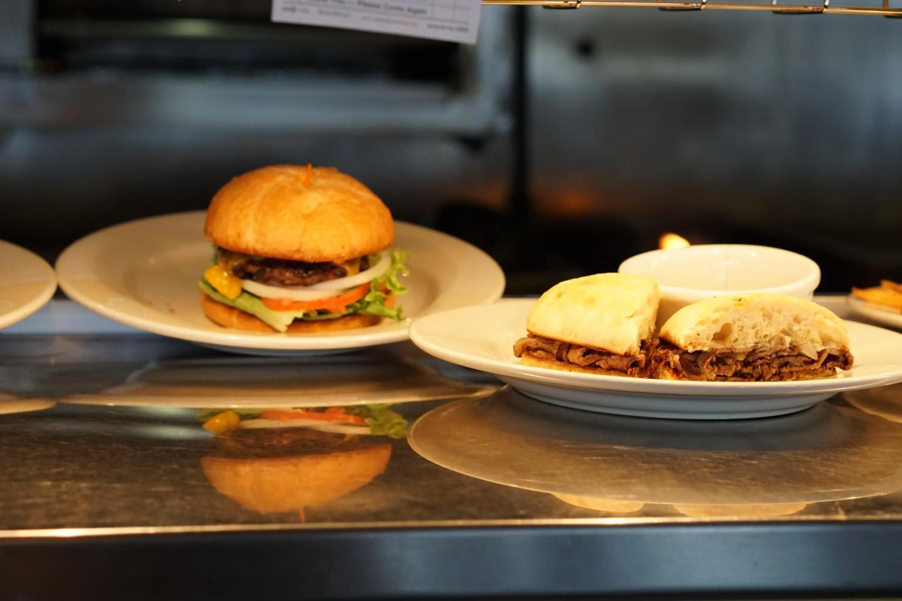 Restaurant/places to eat in River Lodge and Cabins