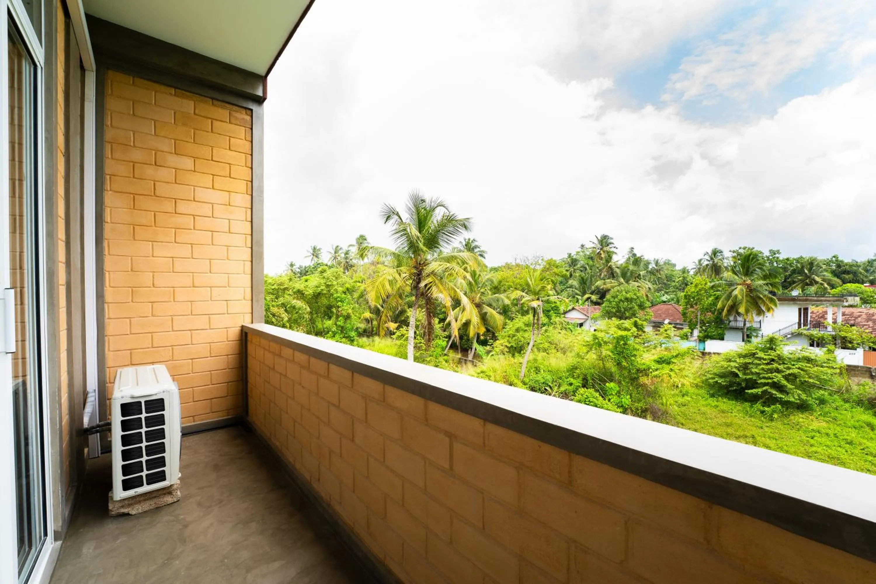King Suite with Ocean View - single occupancy in Bliss Blessings Villa & Spa - Hikkaduwa