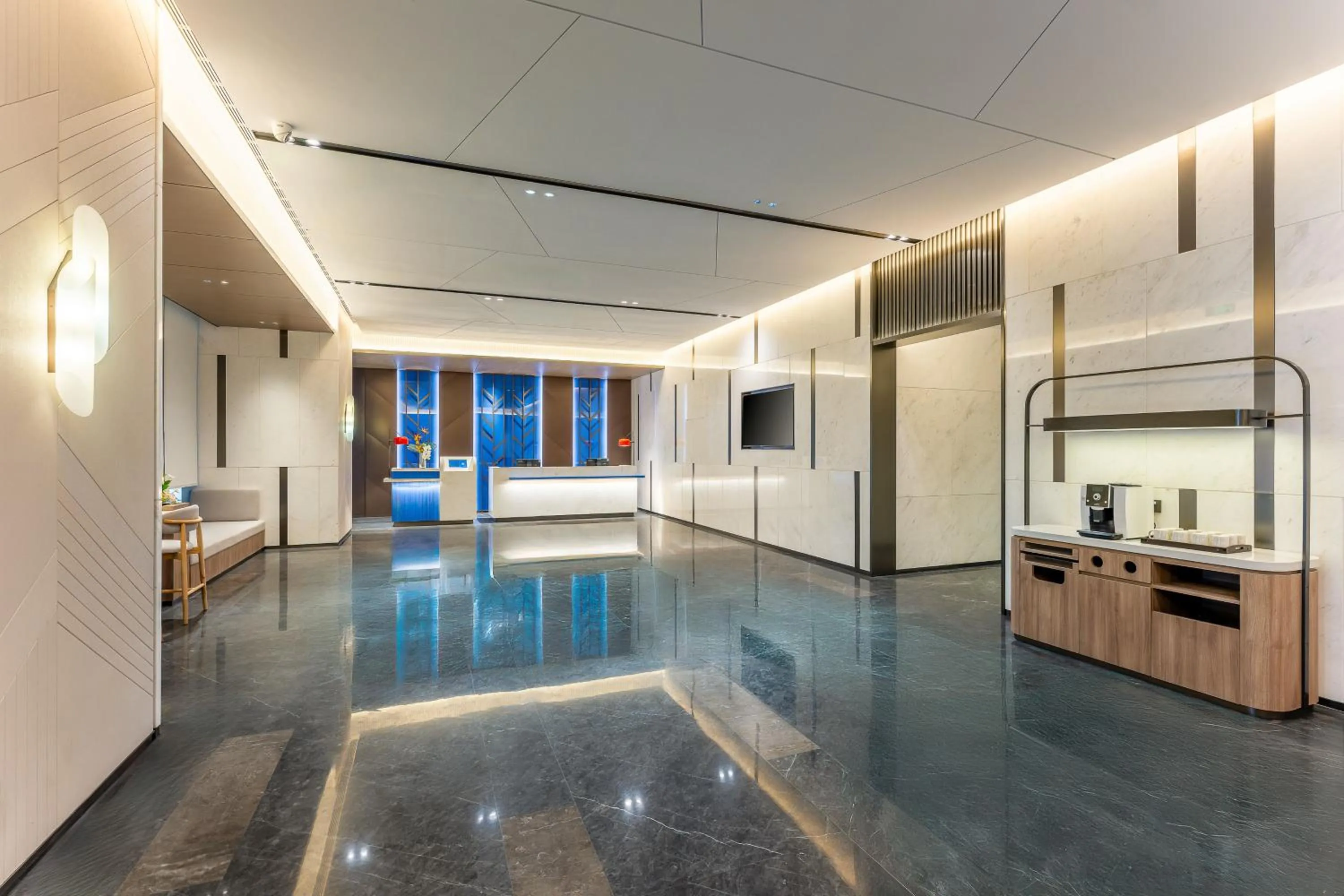 Lobby or reception in Holiday Inn Express Shenzhen Guangming by IHG