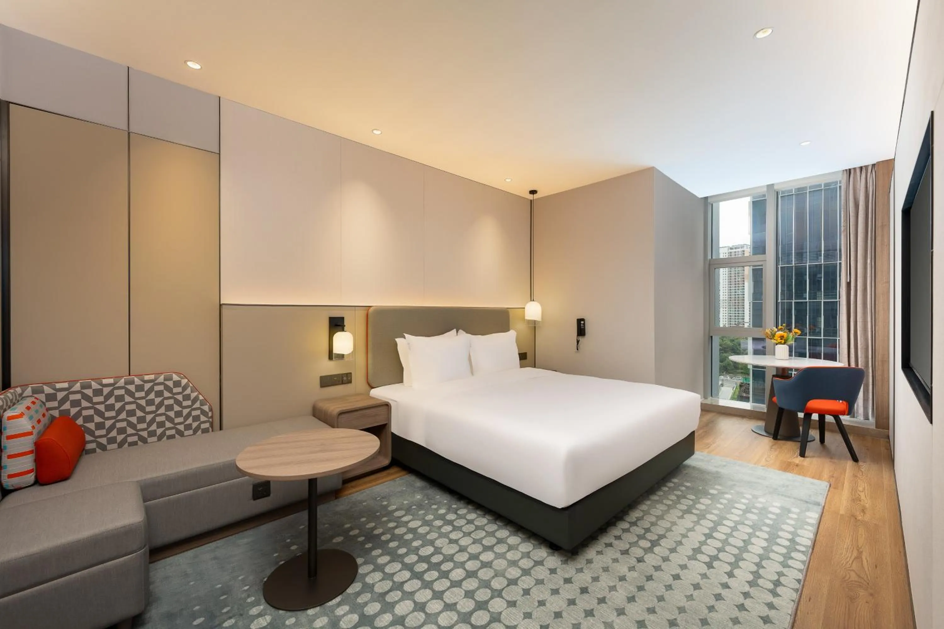 Bedroom, Bed in Holiday Inn Express Shenzhen Guangming by IHG