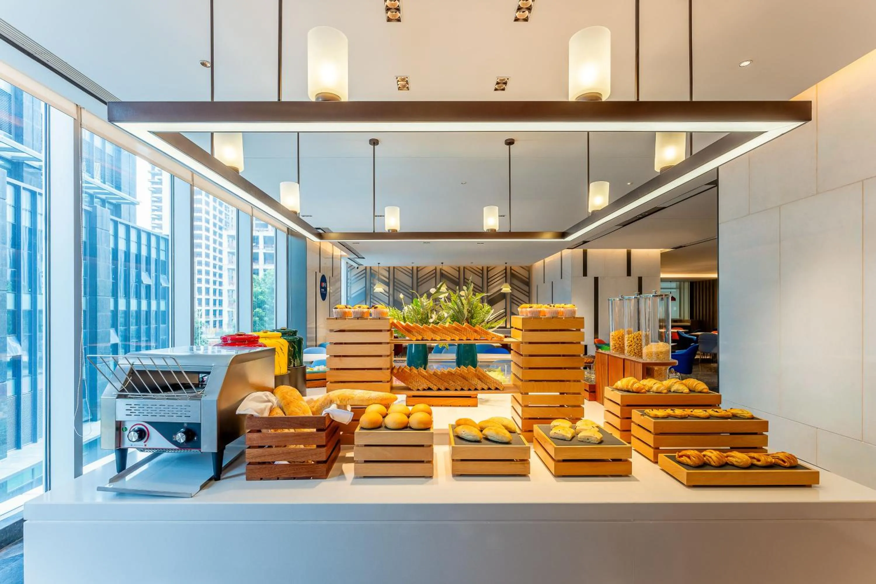 Breakfast in Holiday Inn Express Shenzhen Guangming by IHG