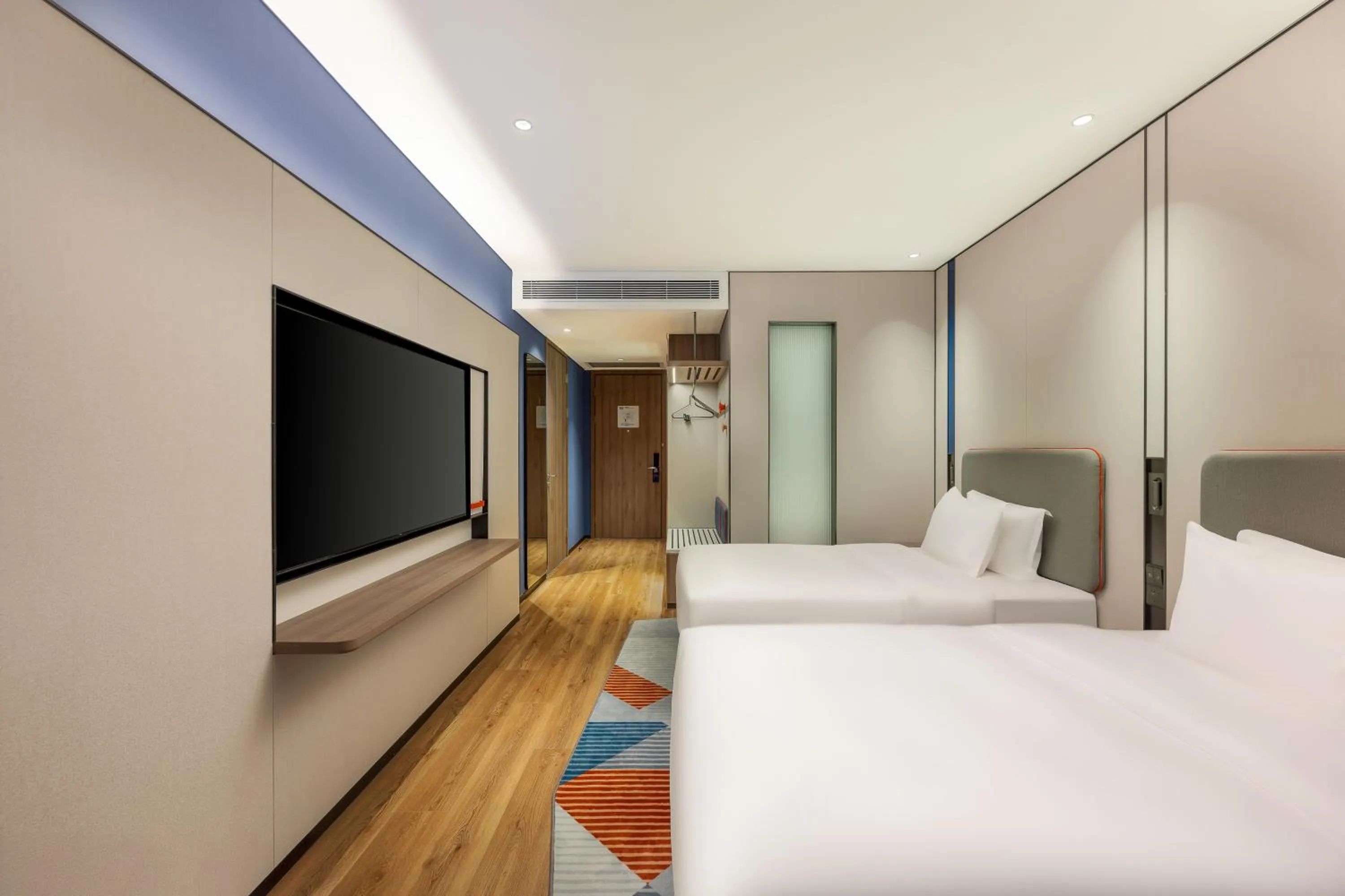 Bedroom, Bed in Holiday Inn Express Shenzhen Guangming by IHG