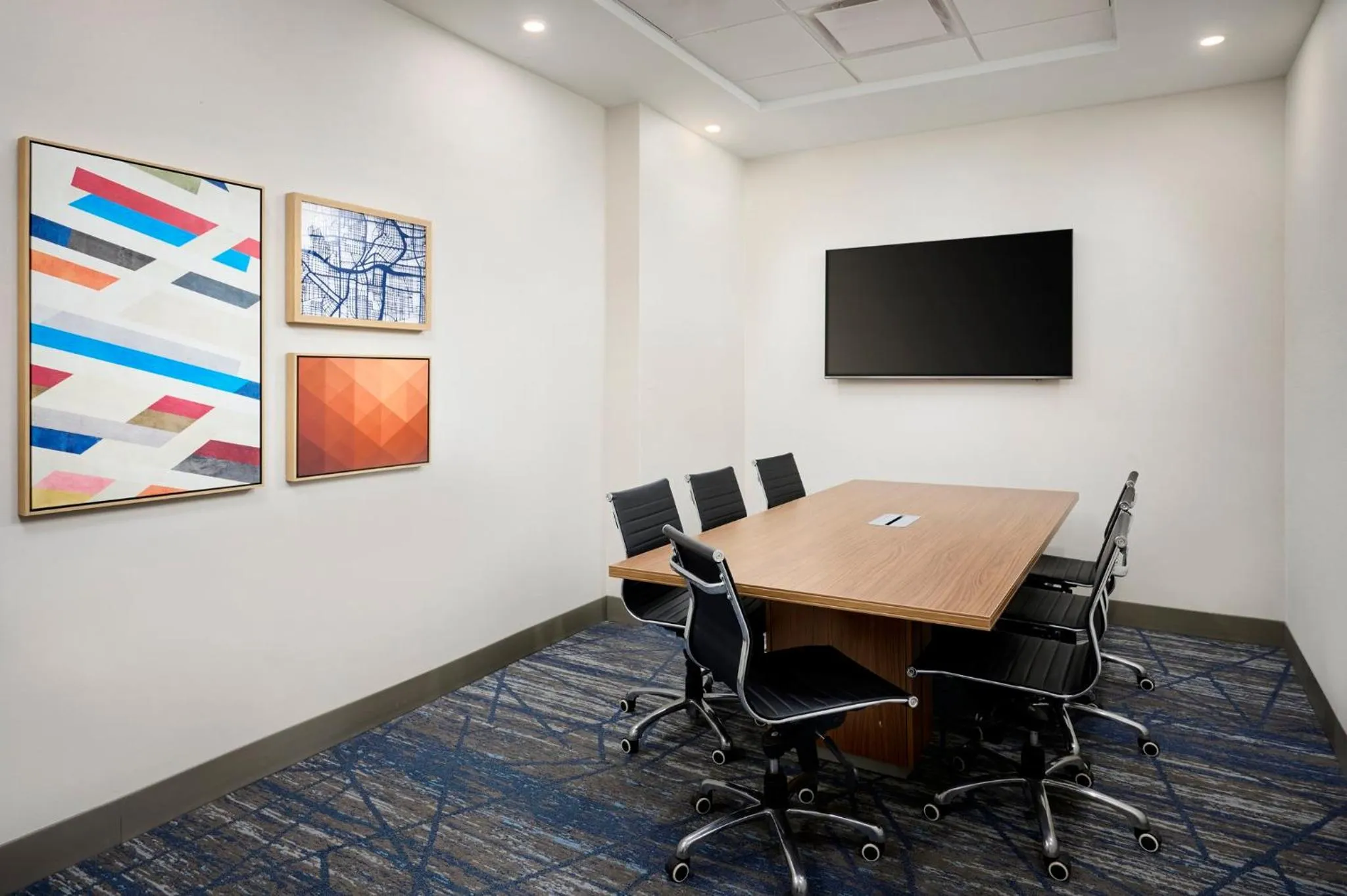 Meeting/conference room in Holiday Inn Express Hamilton - Upper James by IHG