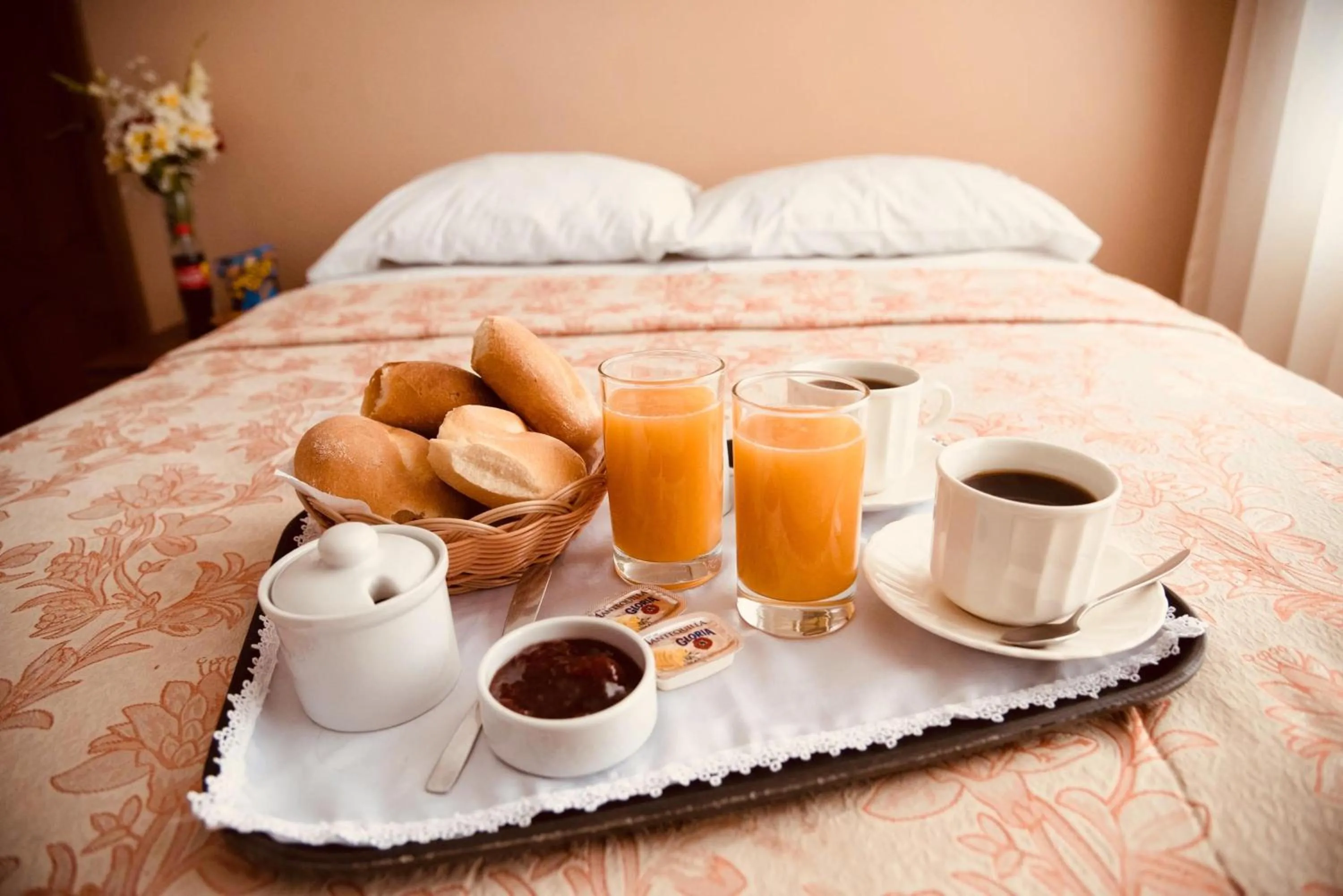 Bed in Hotel Jorge Chavez