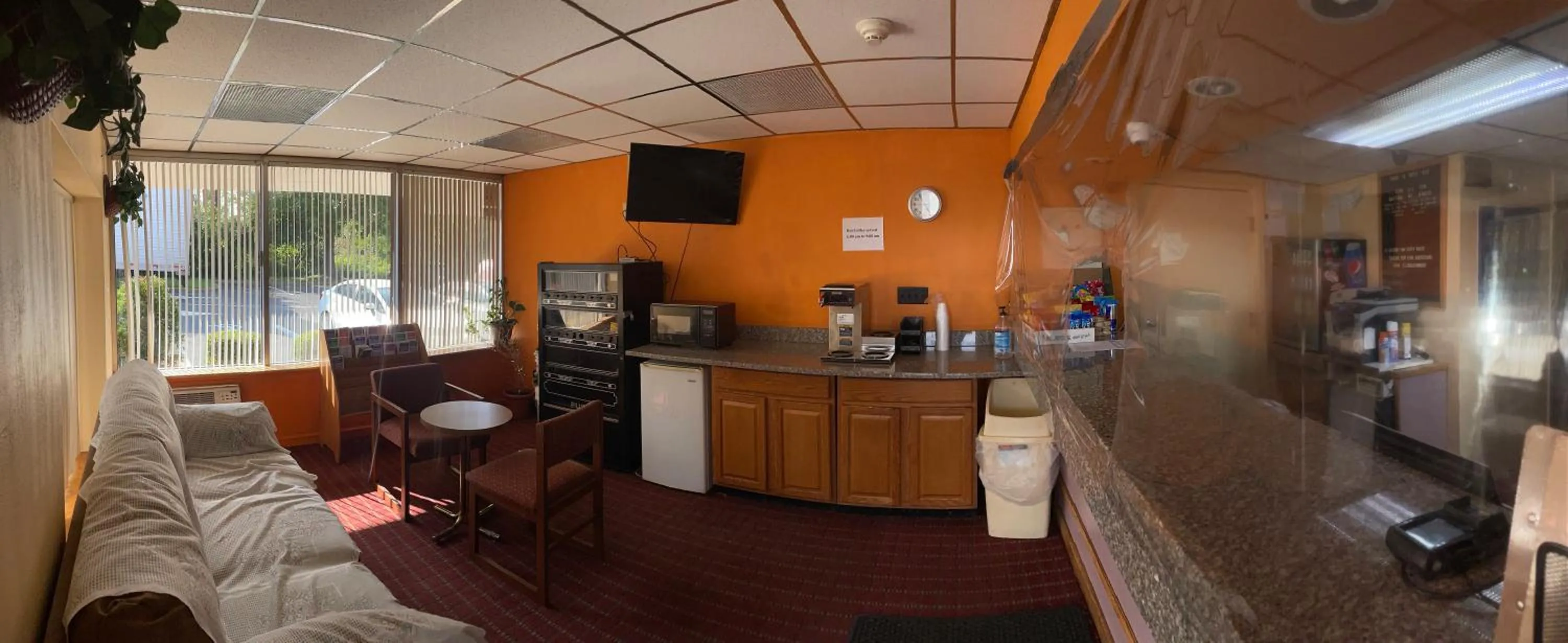 Lobby or reception in Travelers Inn