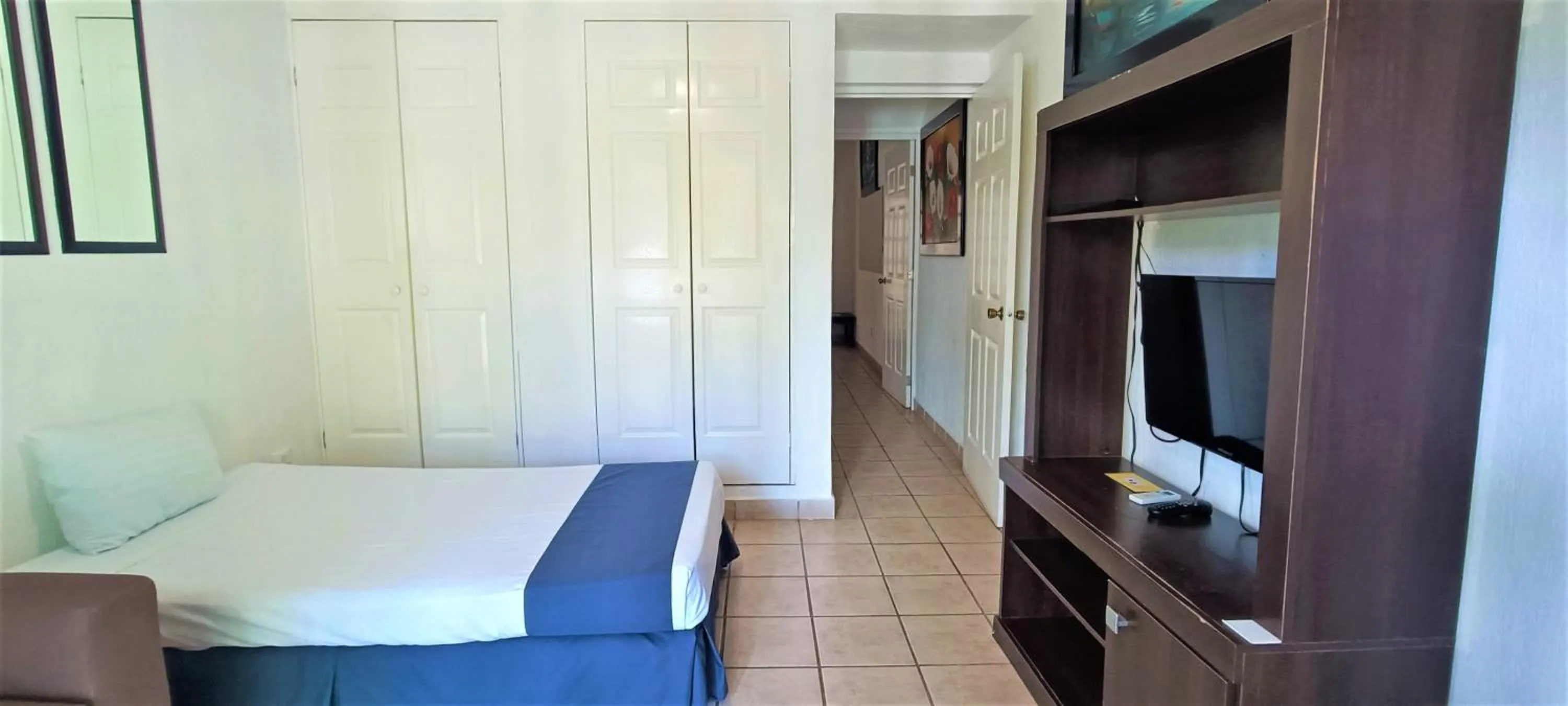 Bed in Tulipanes Cancun