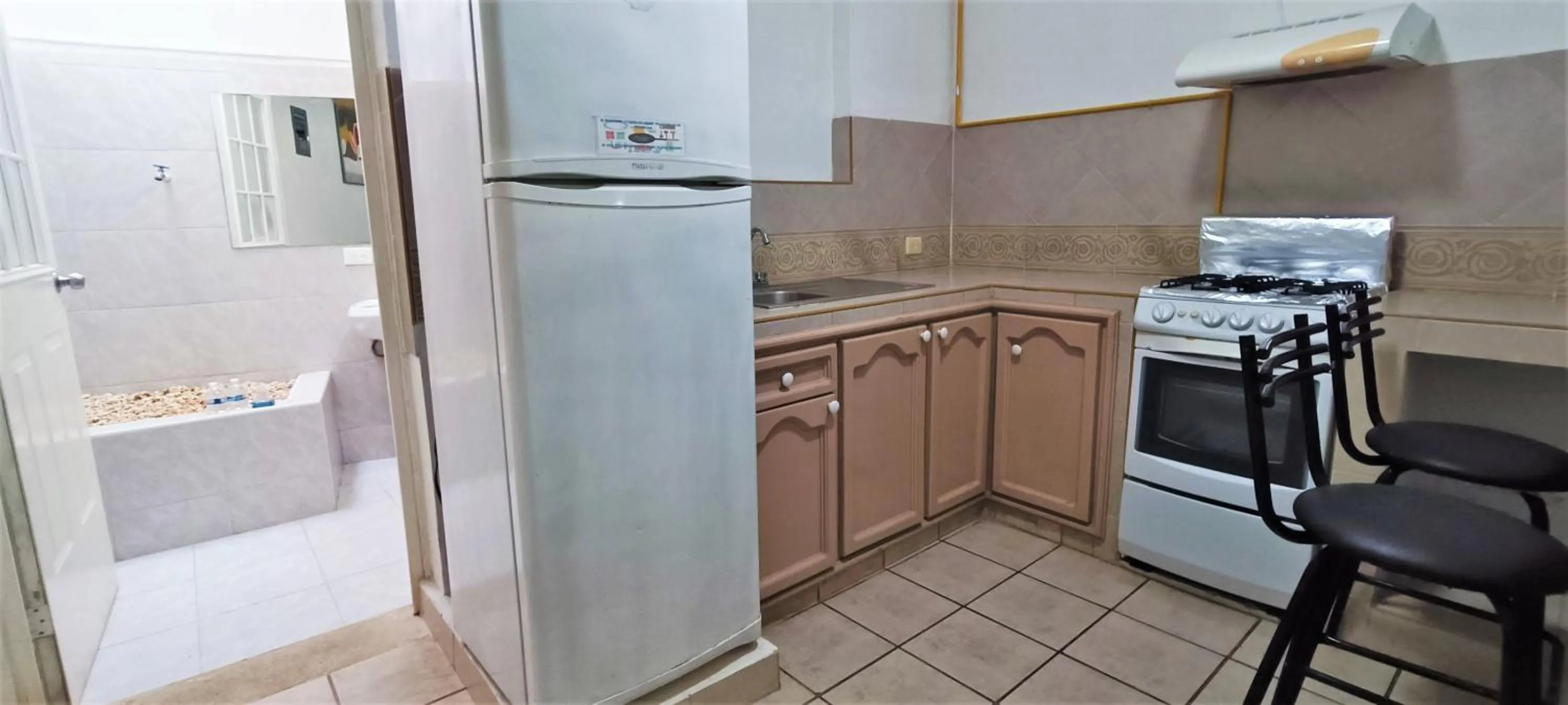 Kitchen or kitchenette in Tulipanes Cancun