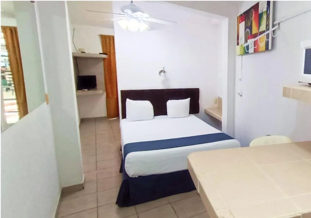 Bed in Tulipanes Cancun