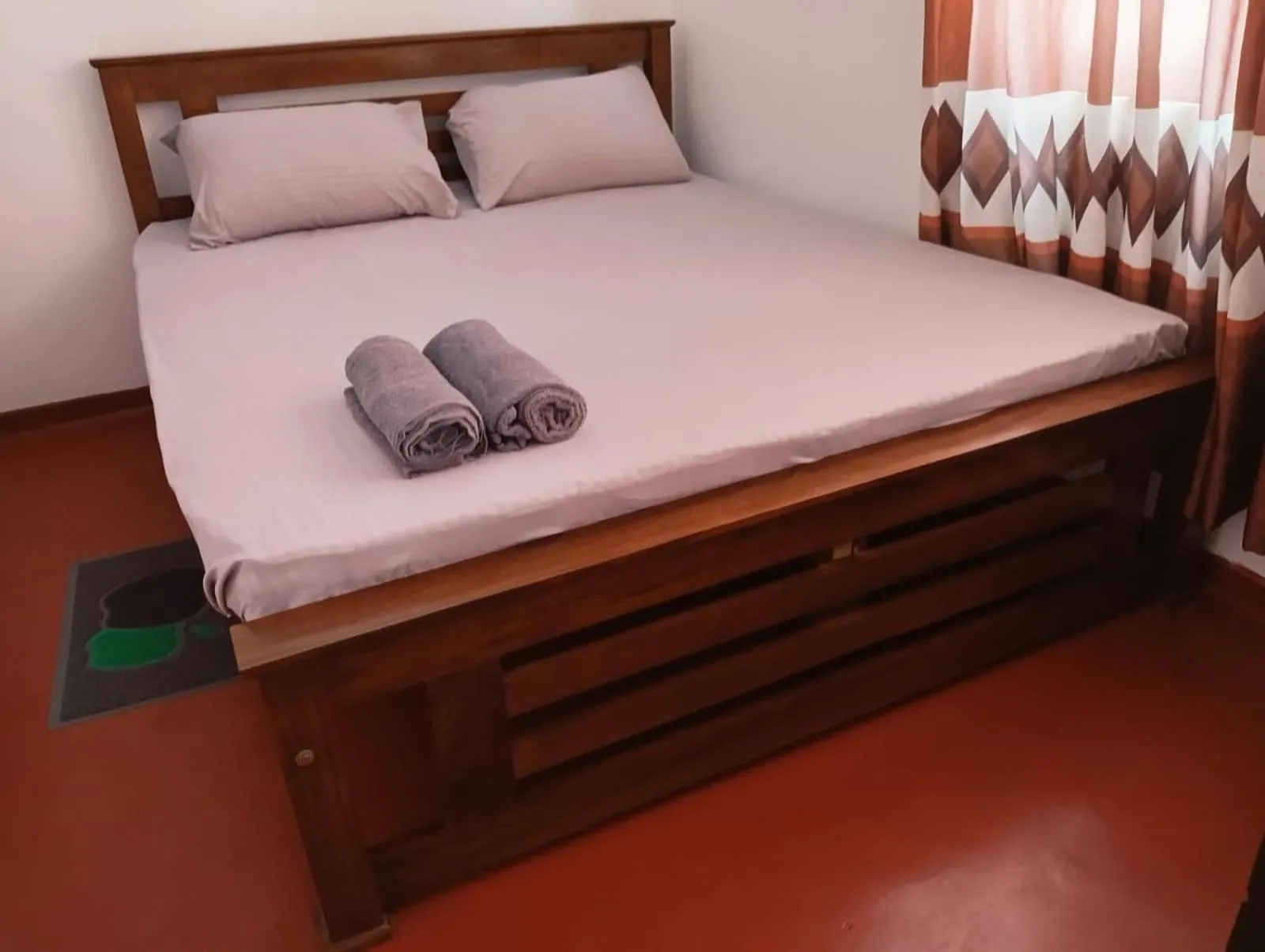 Bed in Ocean View Guest House