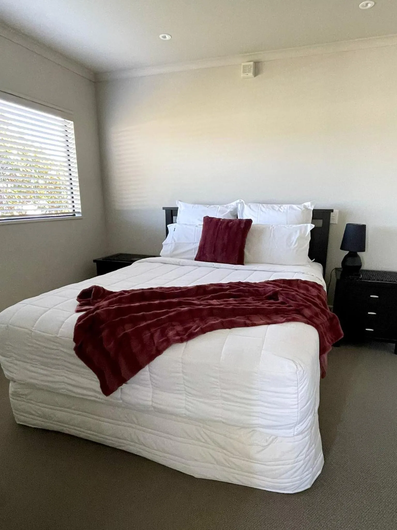 Bed in Ocean Breeze Resort Pauanui