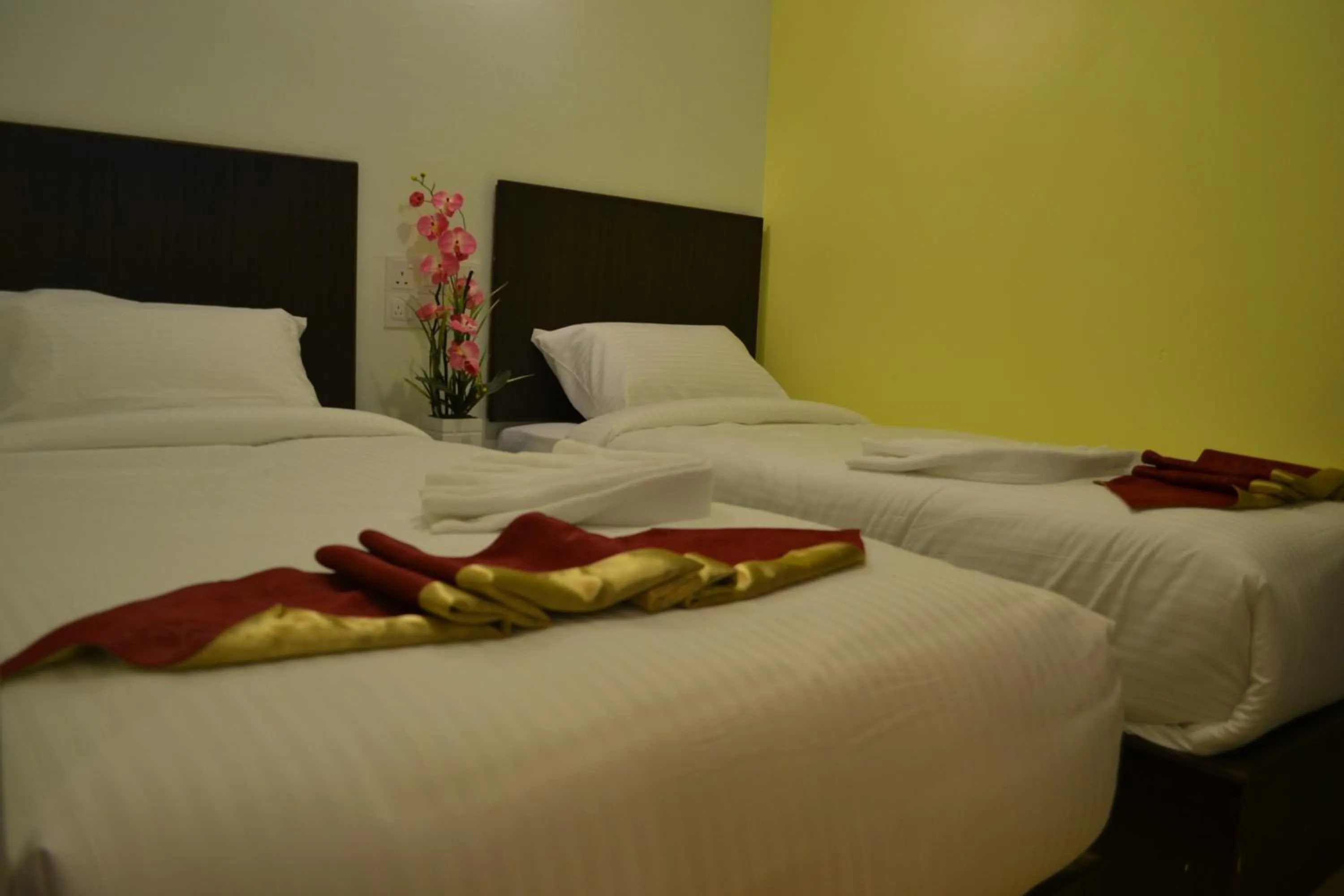 Bed in DR Hotel Penang