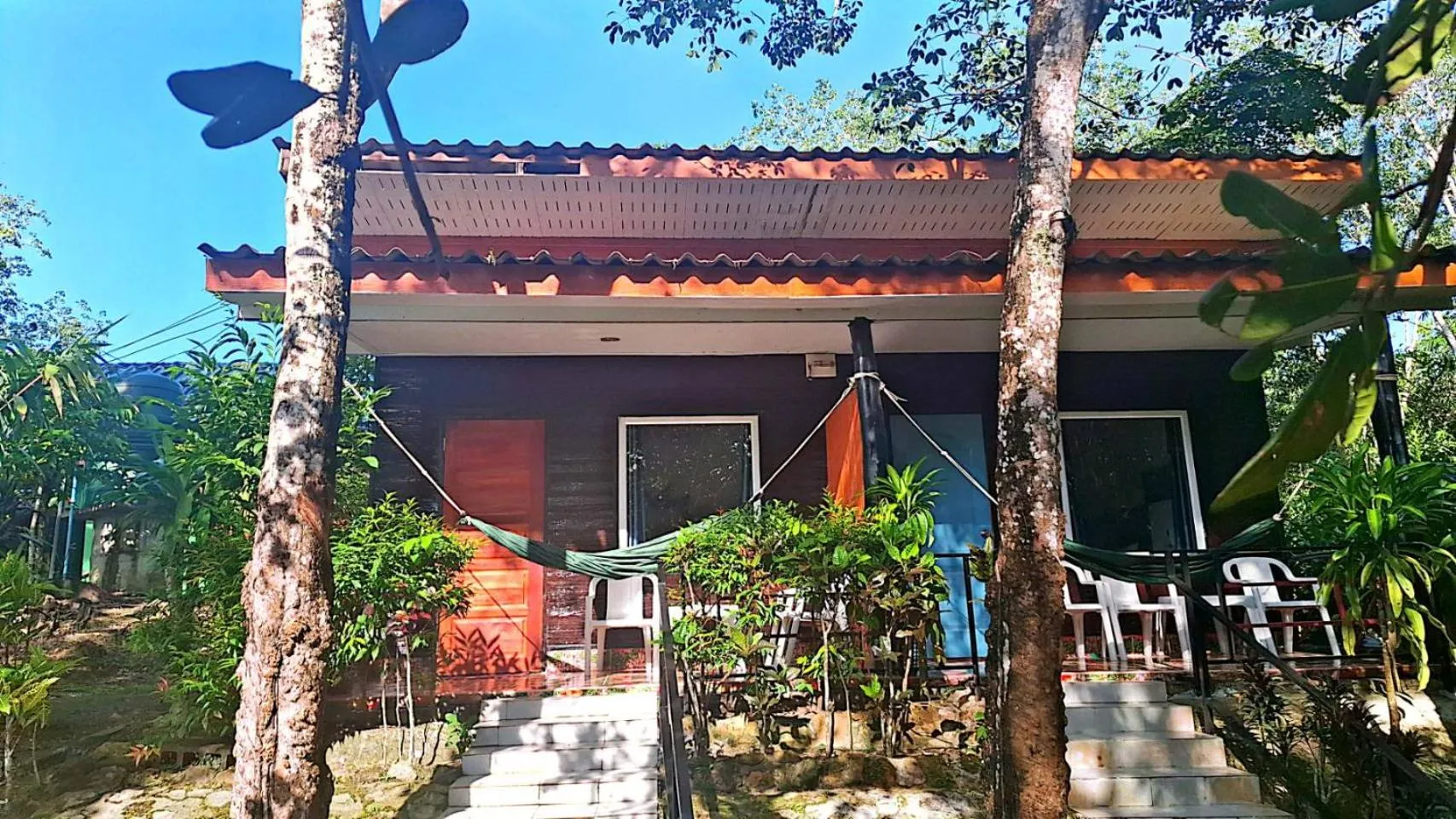 Property building in Lanta Maikeaw Bungalow