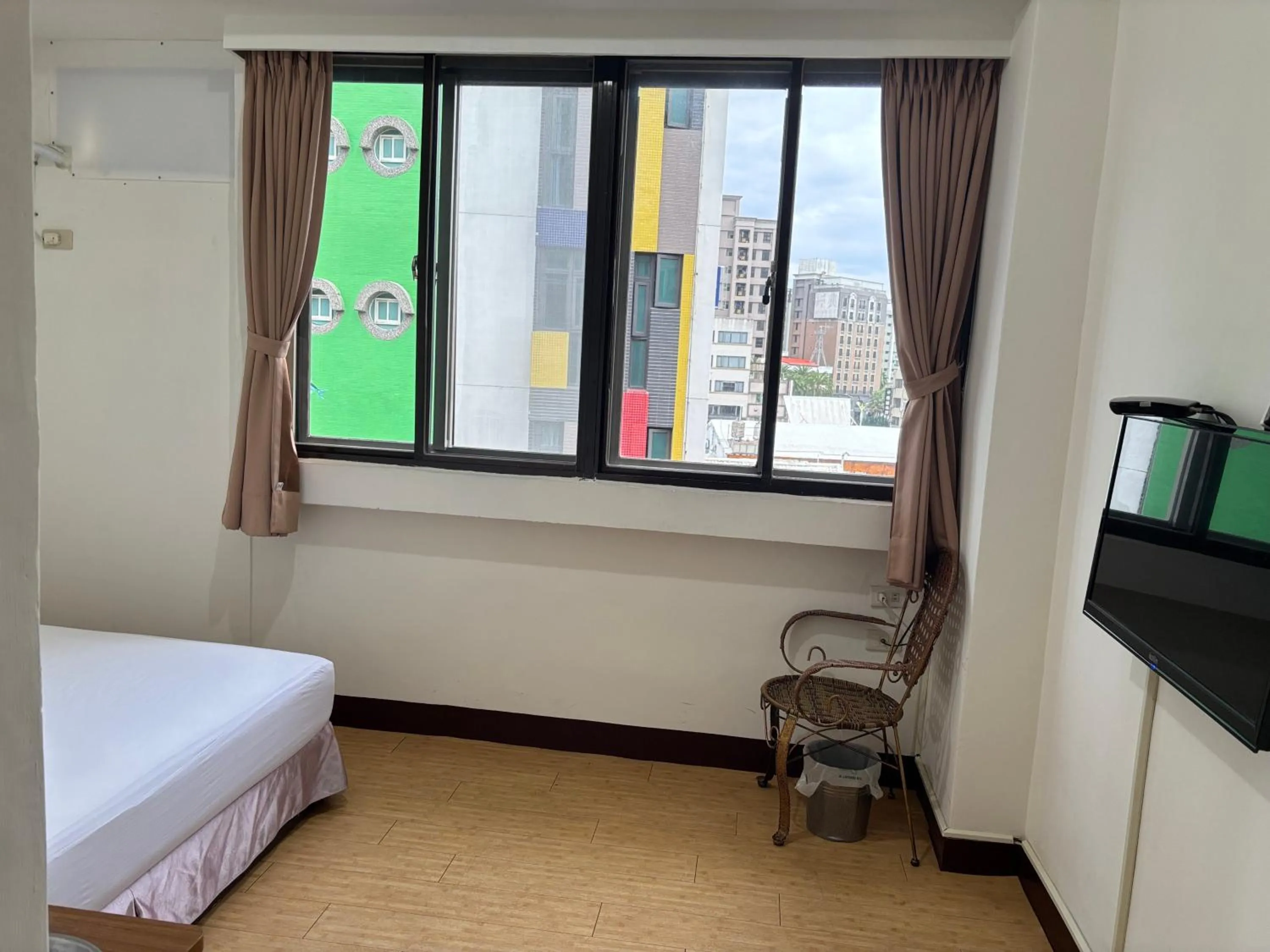 Bedroom, Bed in Chantai Hotel