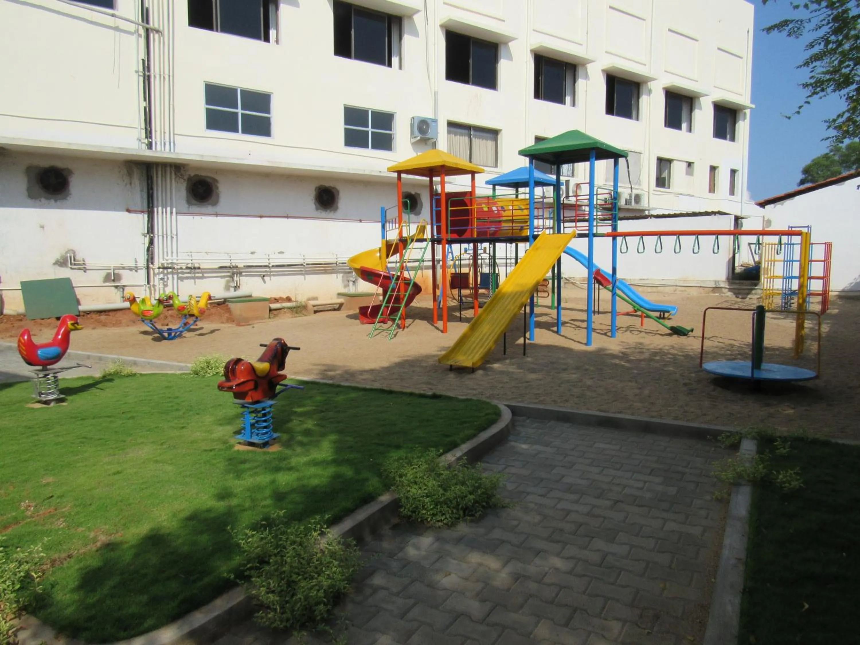 Day in Grand Serenaa Hotel & Resorts, Auroville