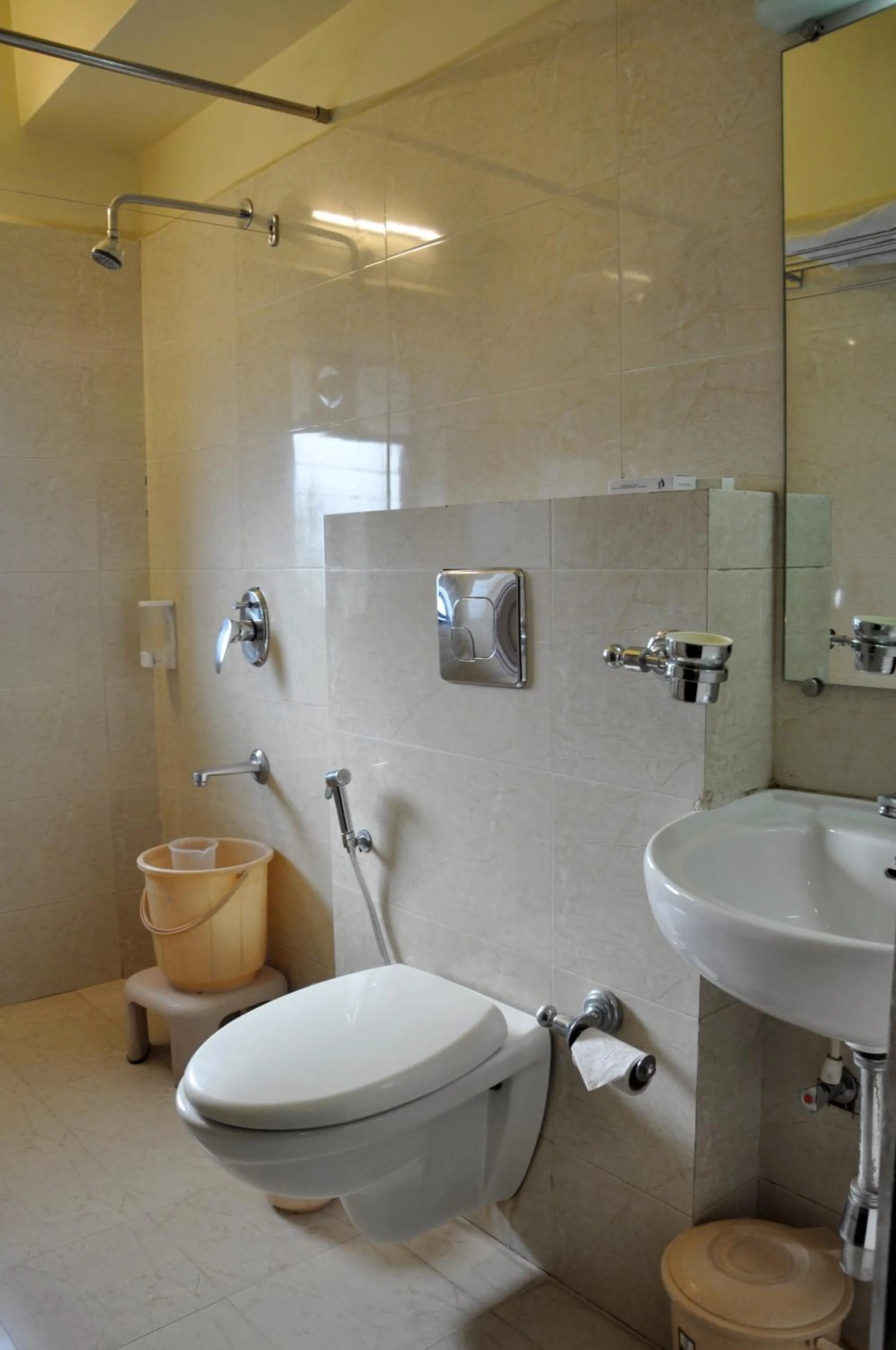 Shower in Hotel Atria, Kolhapur