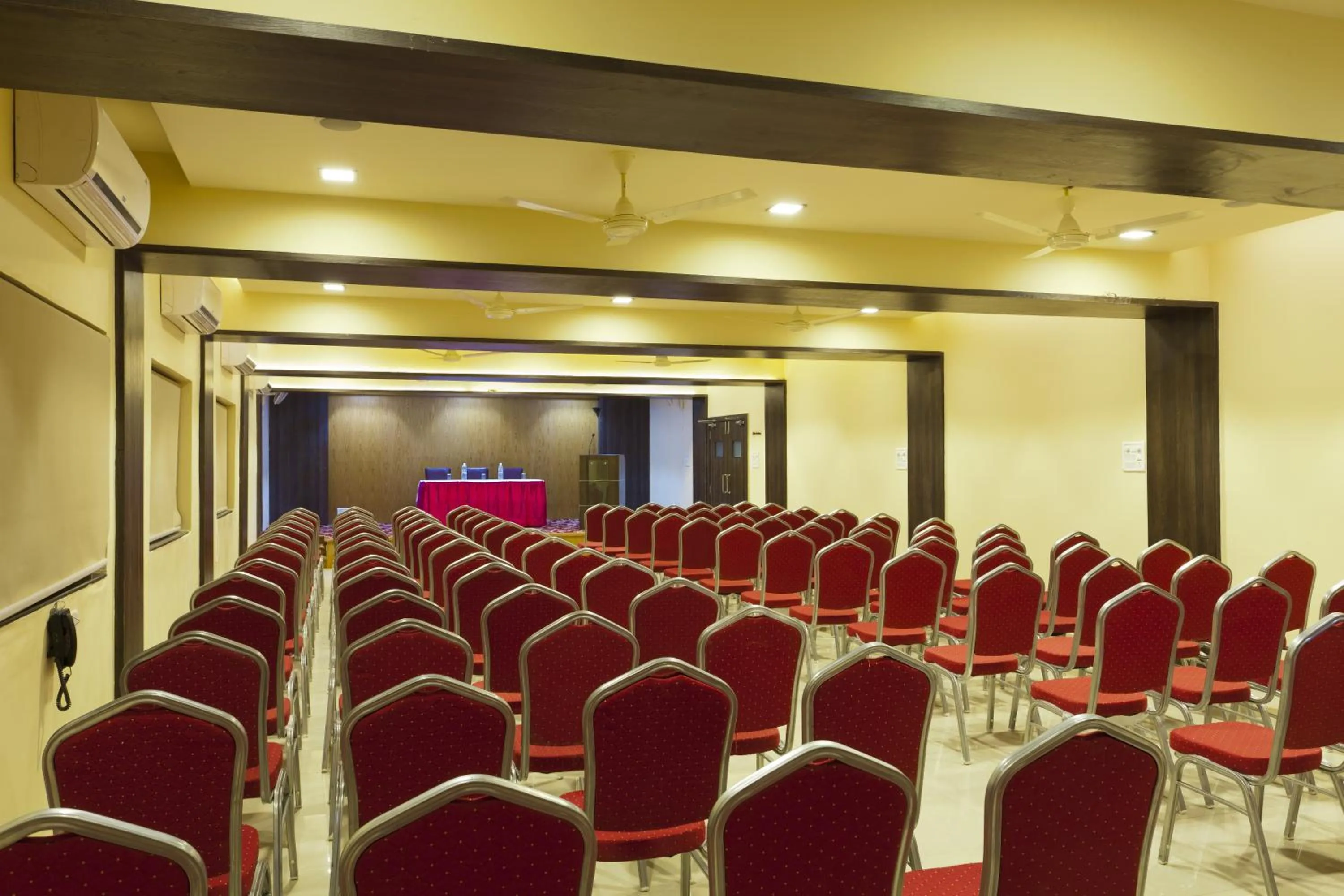 Banquet/Function facilities in Hotel Atria, Kolhapur