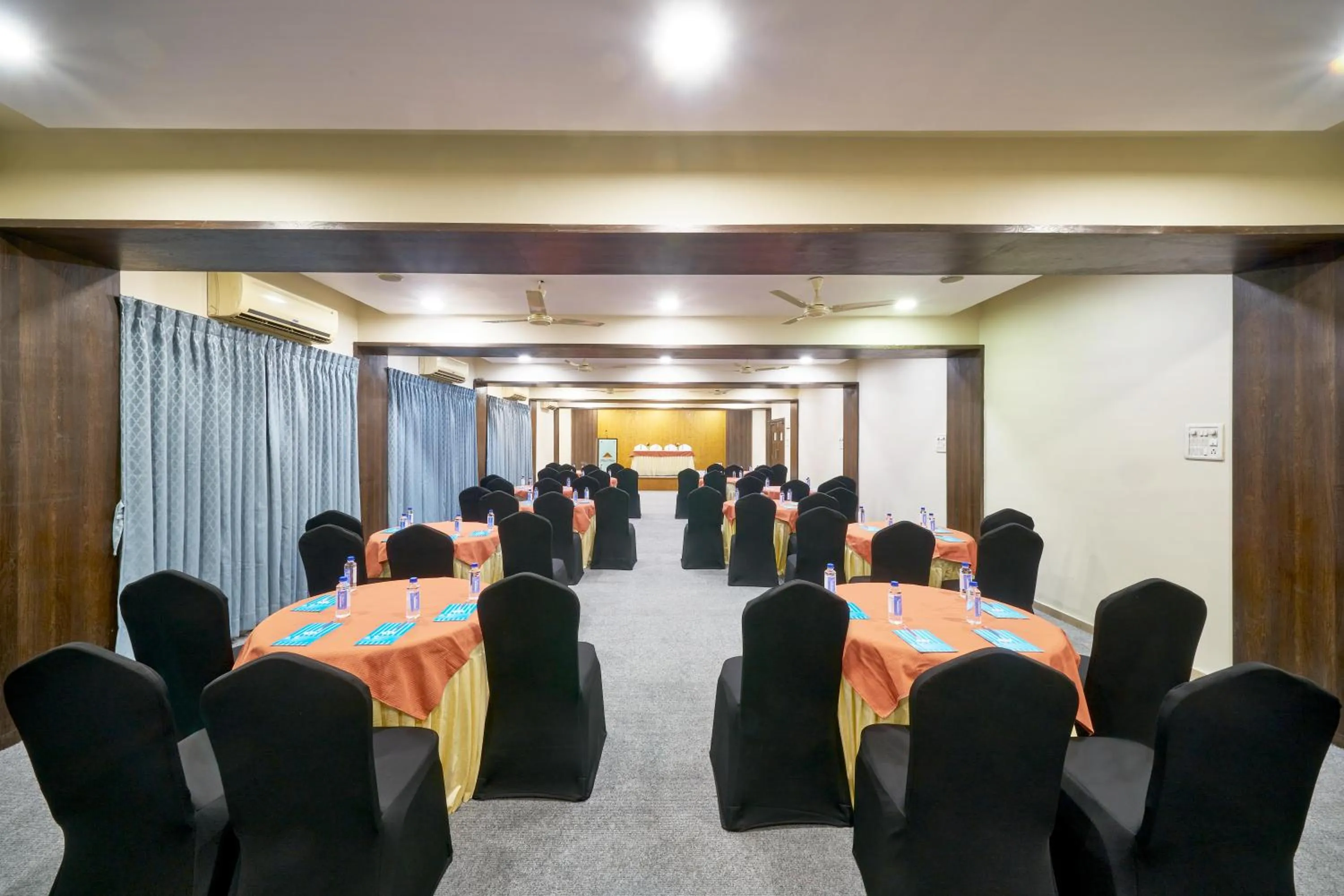 Banquet/Function facilities in Hotel Atria, Kolhapur