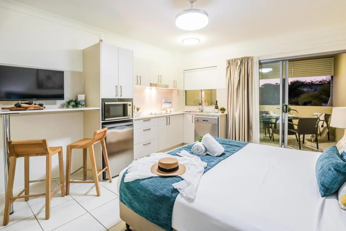 Patio, Bed in 1770 Lagoons Central Apartment Resort Official