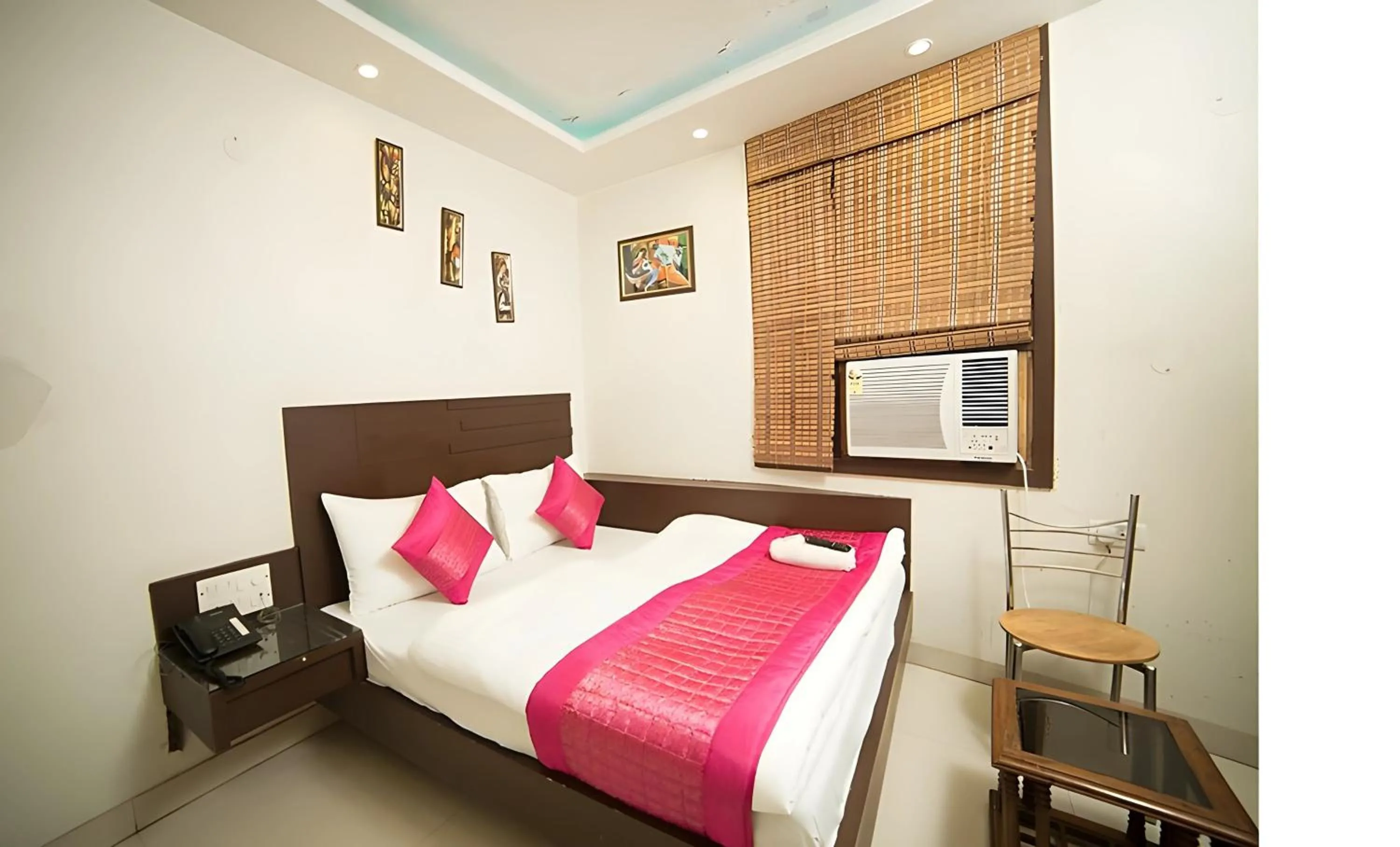 Triple Room in Hotel Sunrise DX