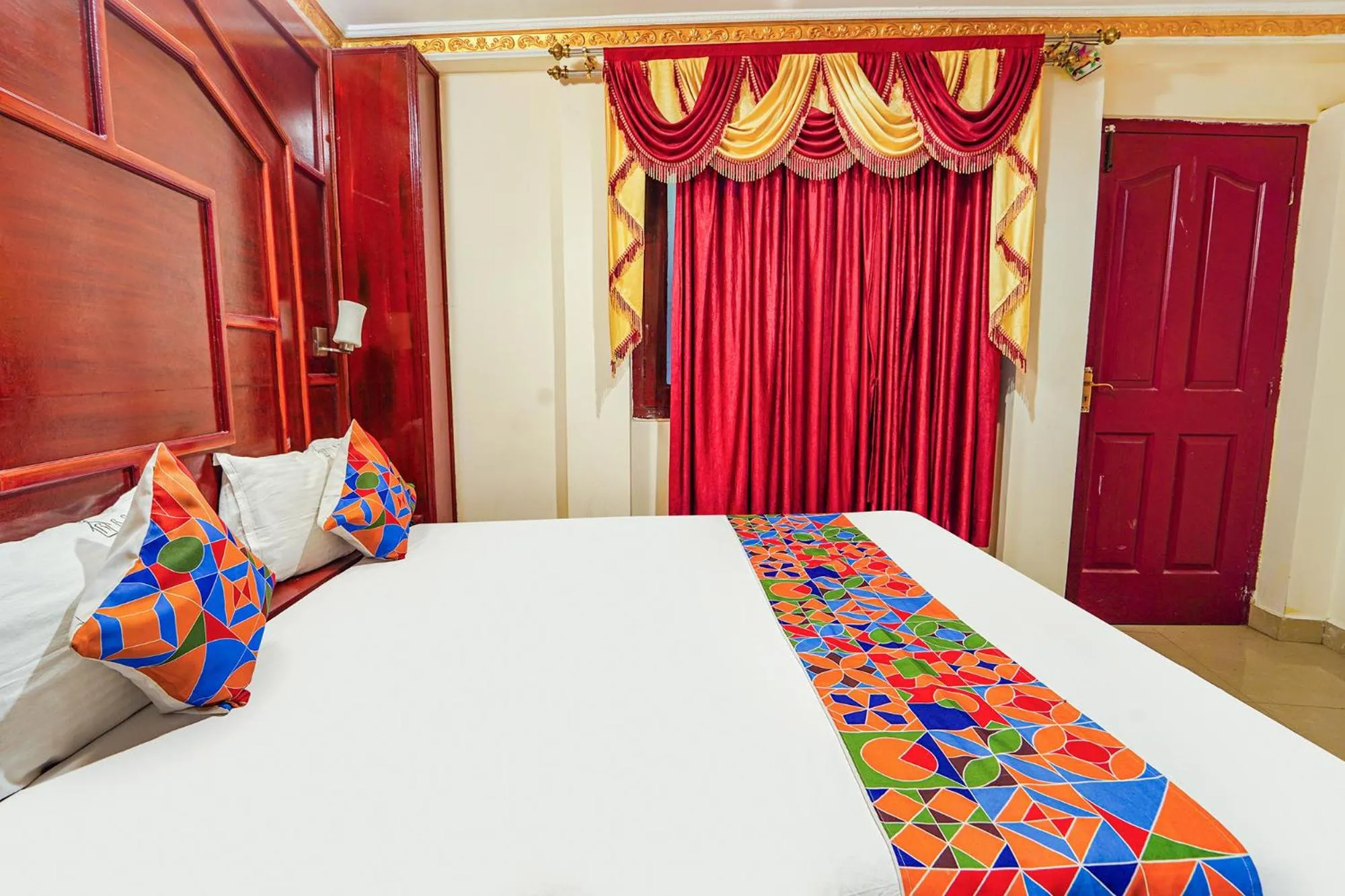 Bed in FabHotel Roshan Residency - Nr Kurinji Andavar Temple