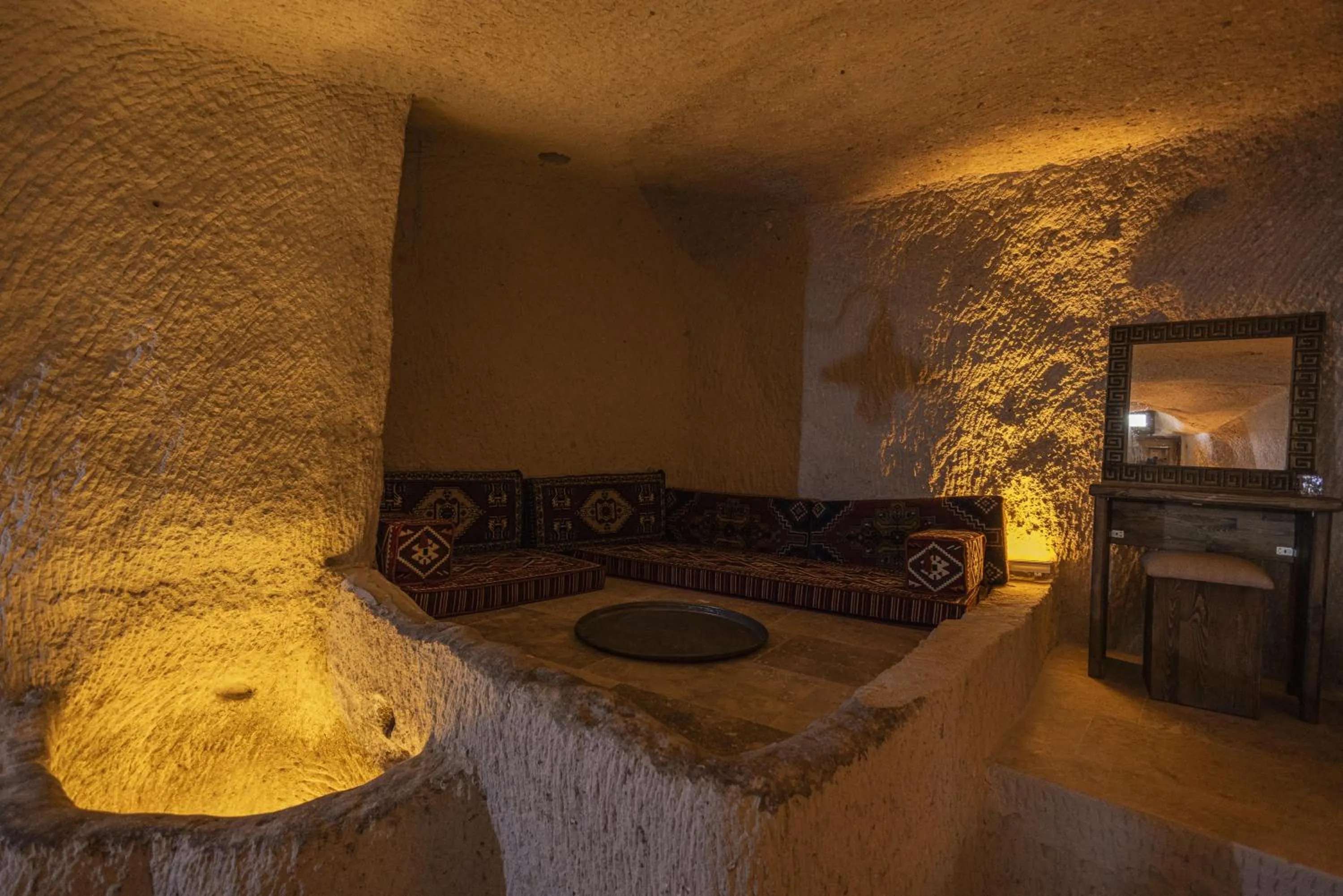 Kayaharman cave otel