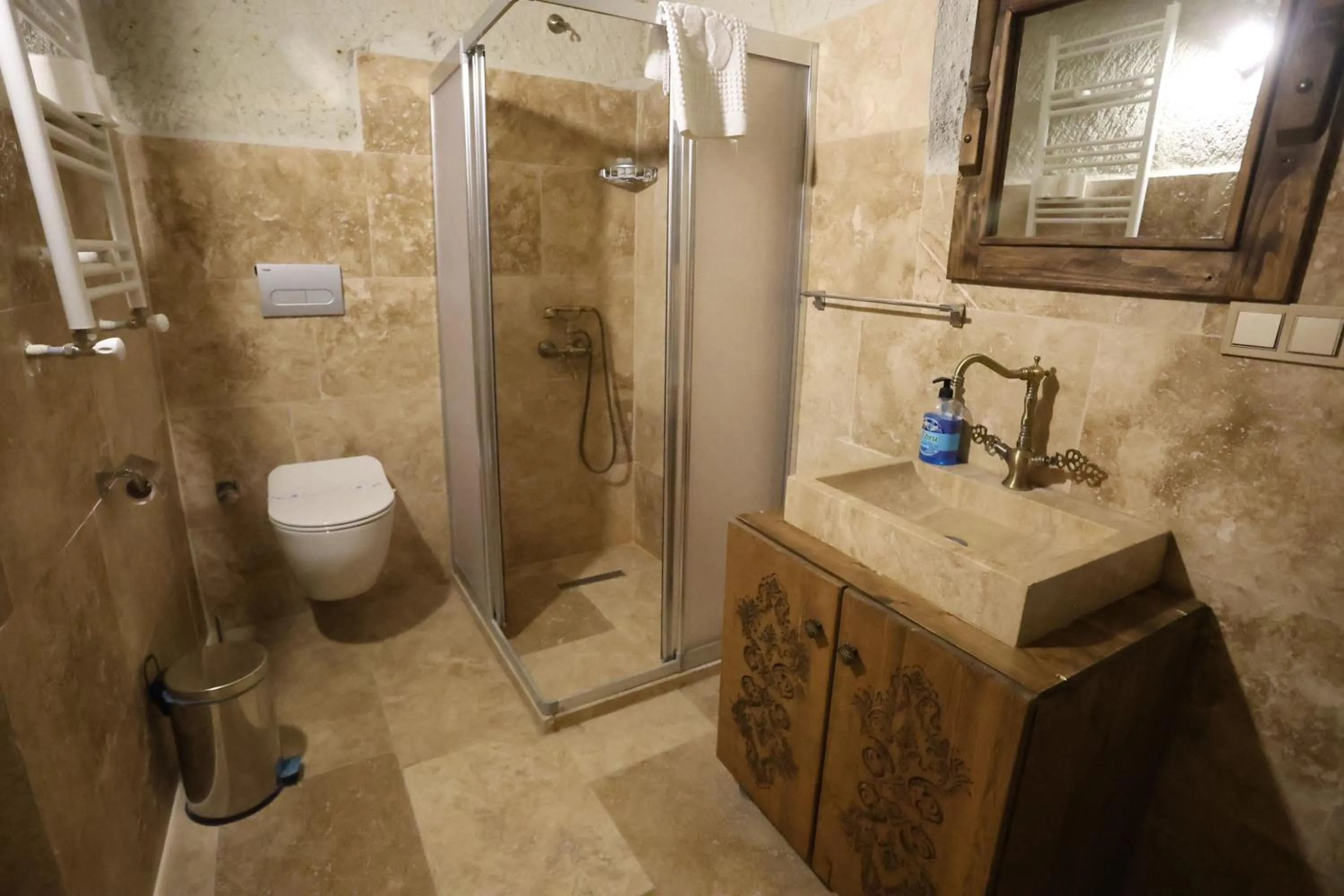 Kayaharman cave otel