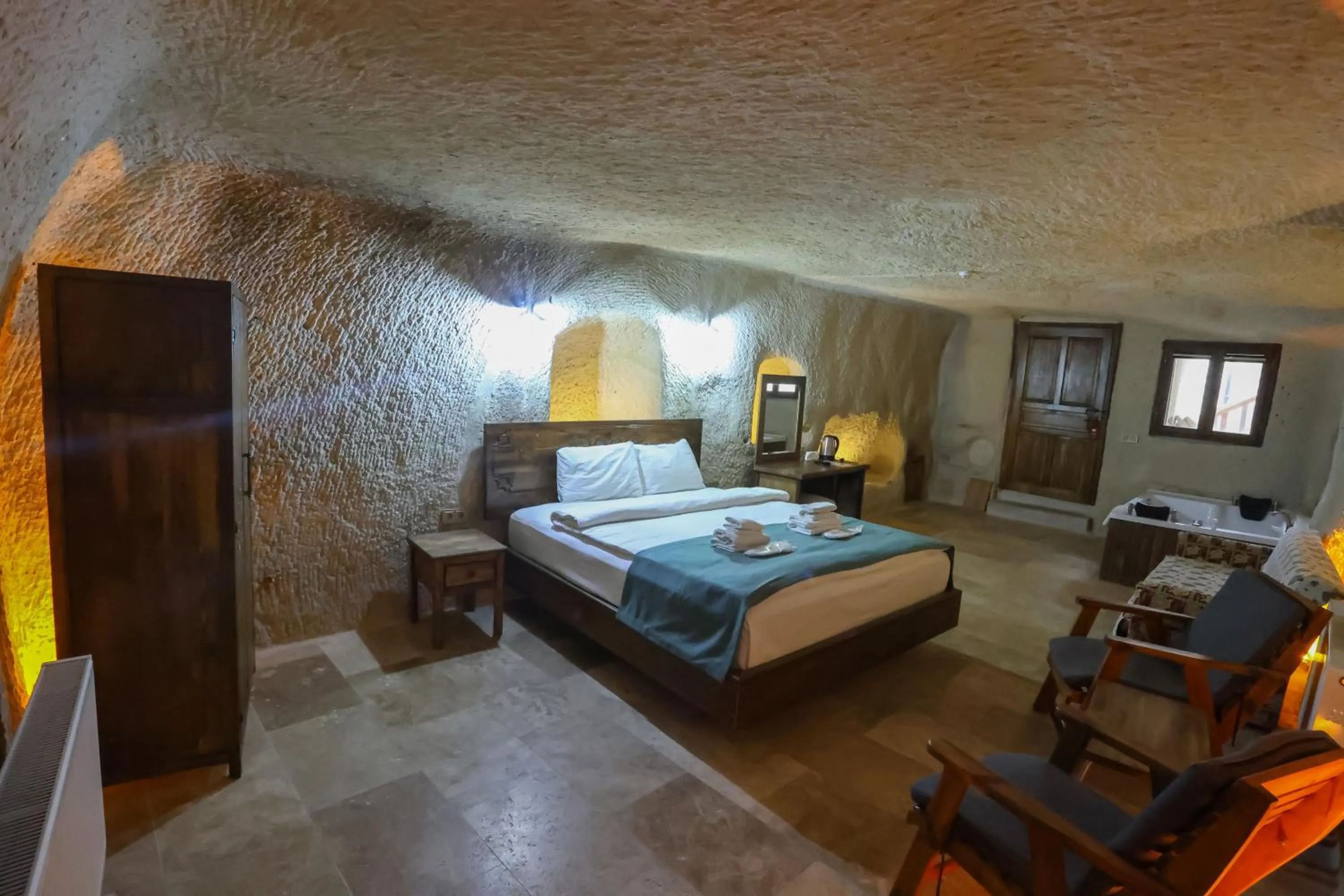 Bed in Kayaharman cave otel