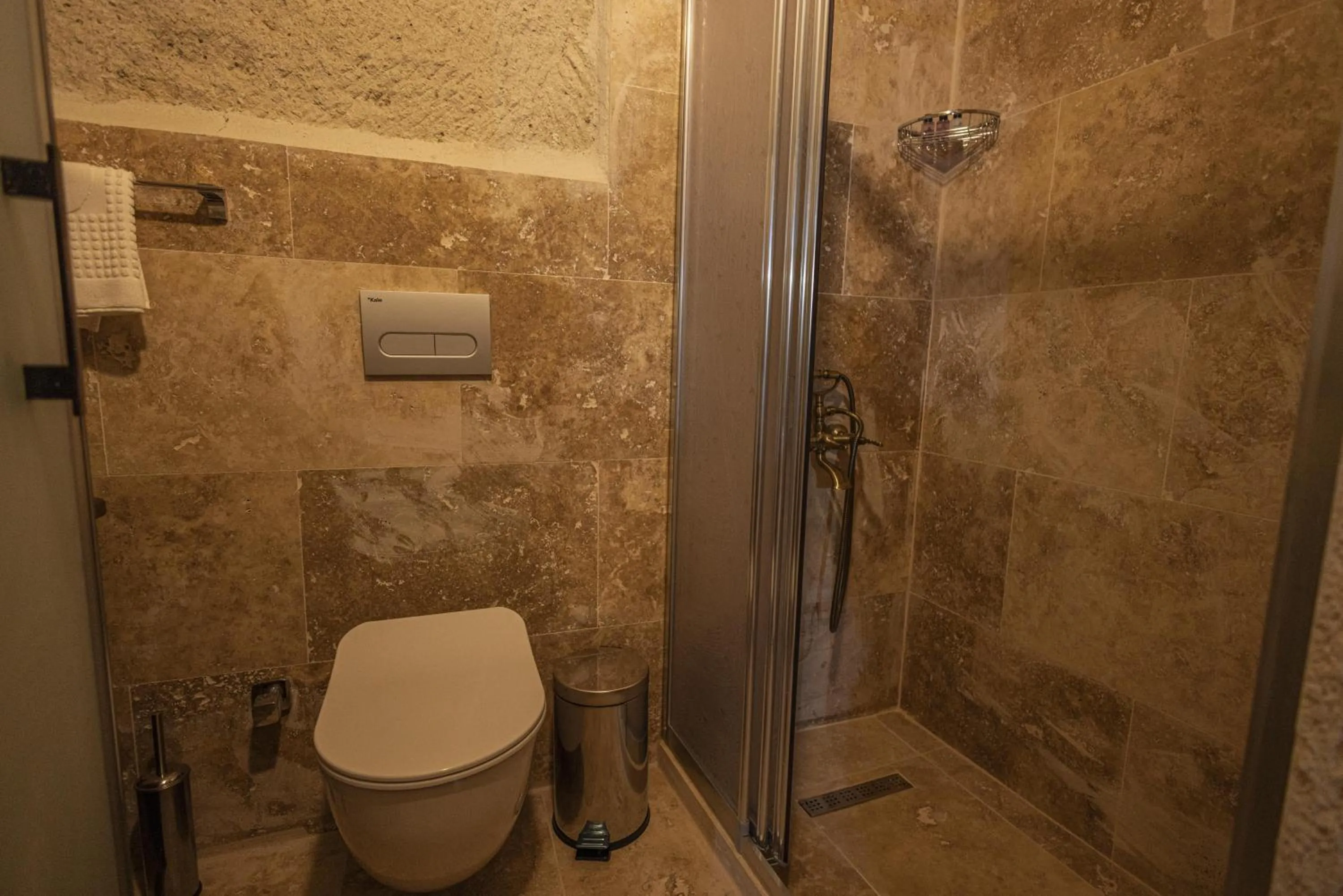 Kayaharman cave otel