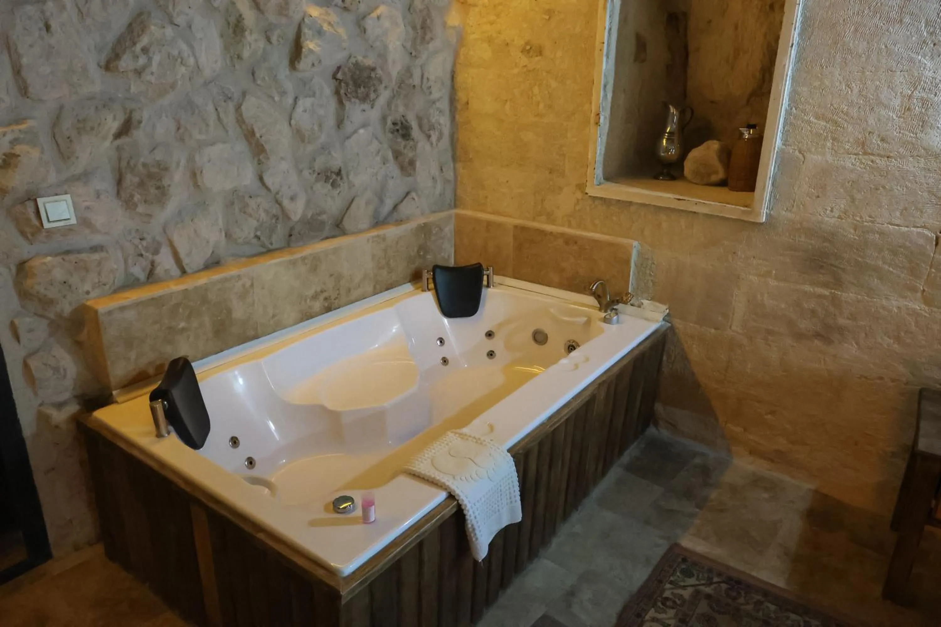 Kayaharman cave otel