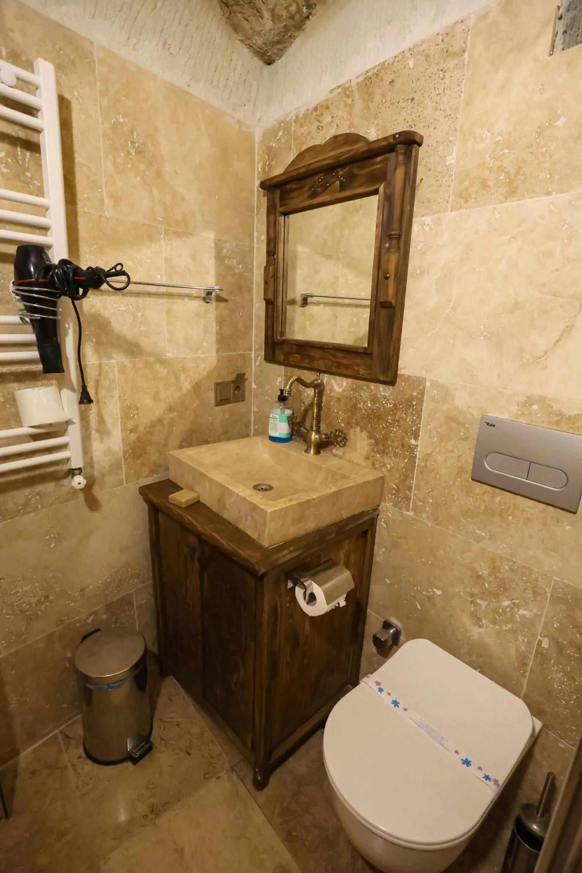 Kayaharman cave otel