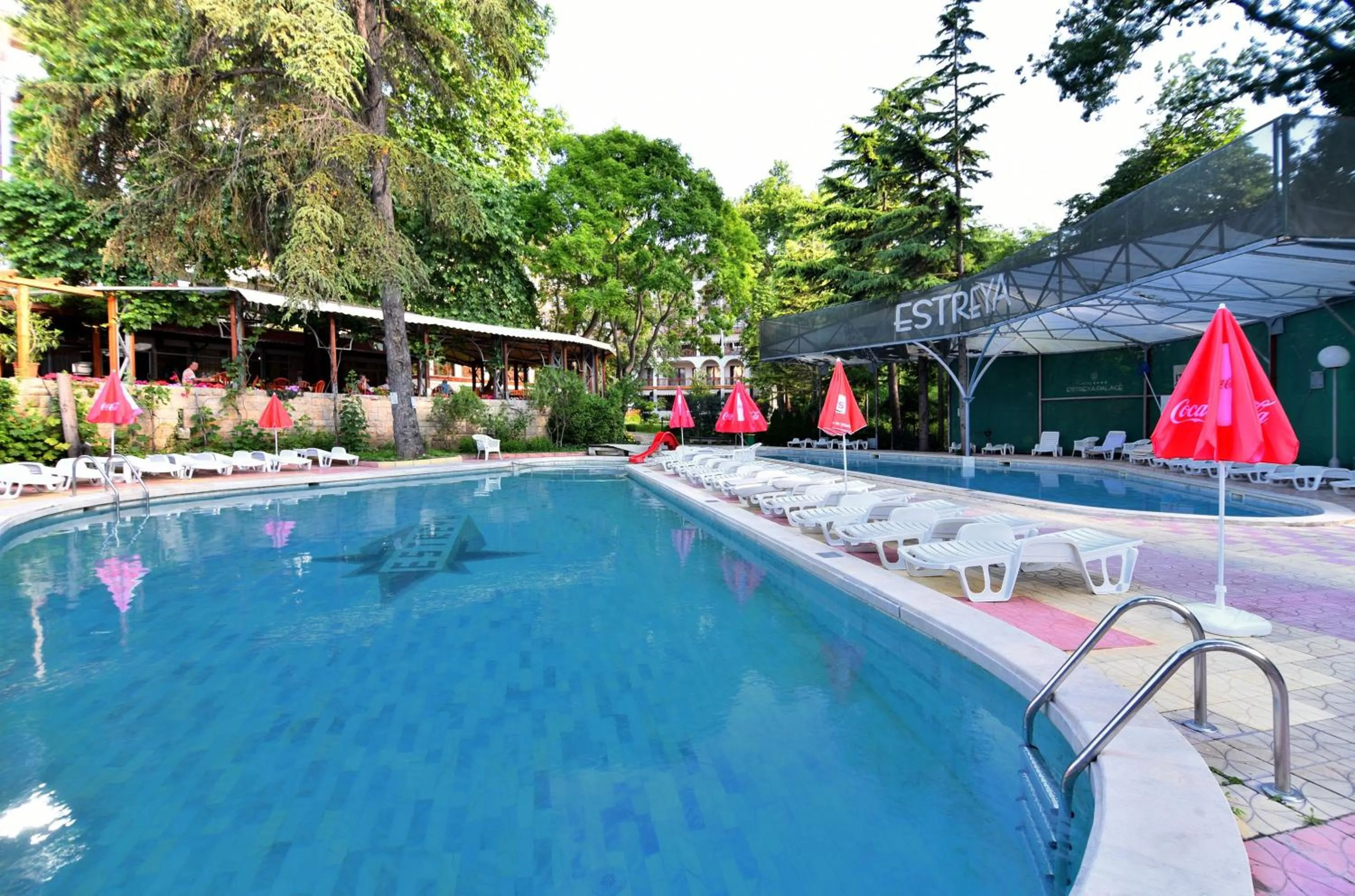Swimming pool in Estreya Residence Hotel and SPA