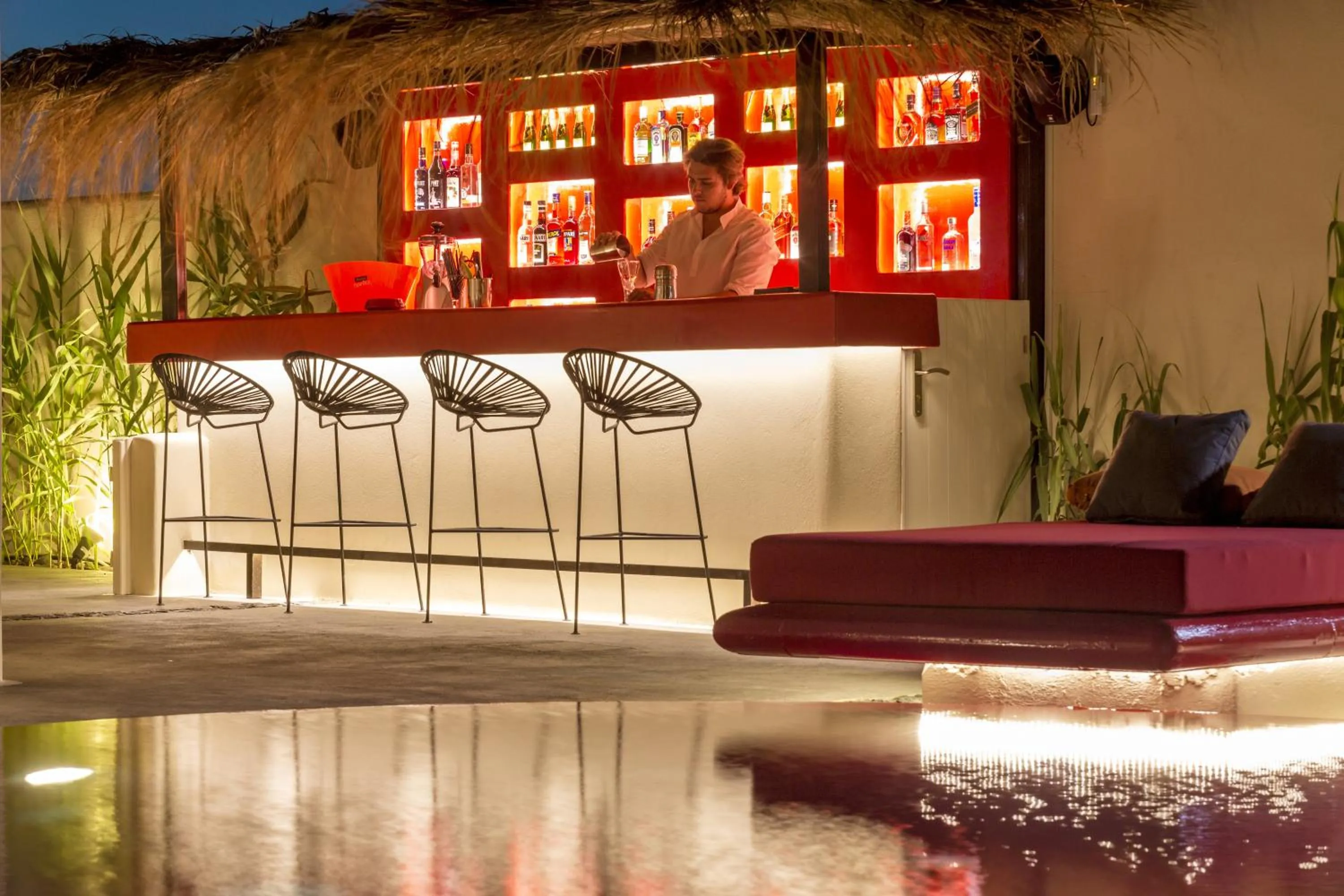 Lounge or bar in Art Hotel Santorini