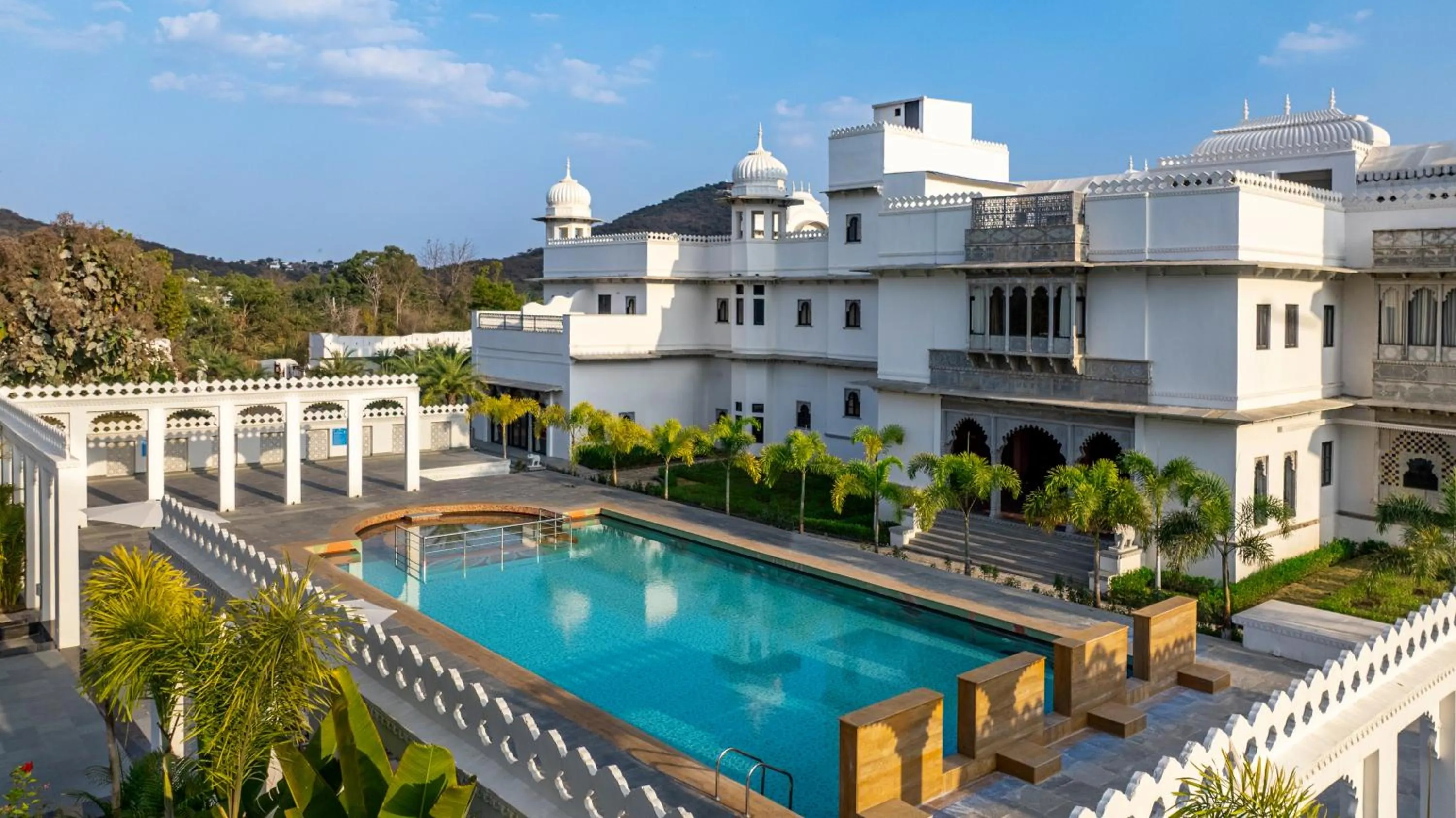 Property building in Daulatgarh Resort