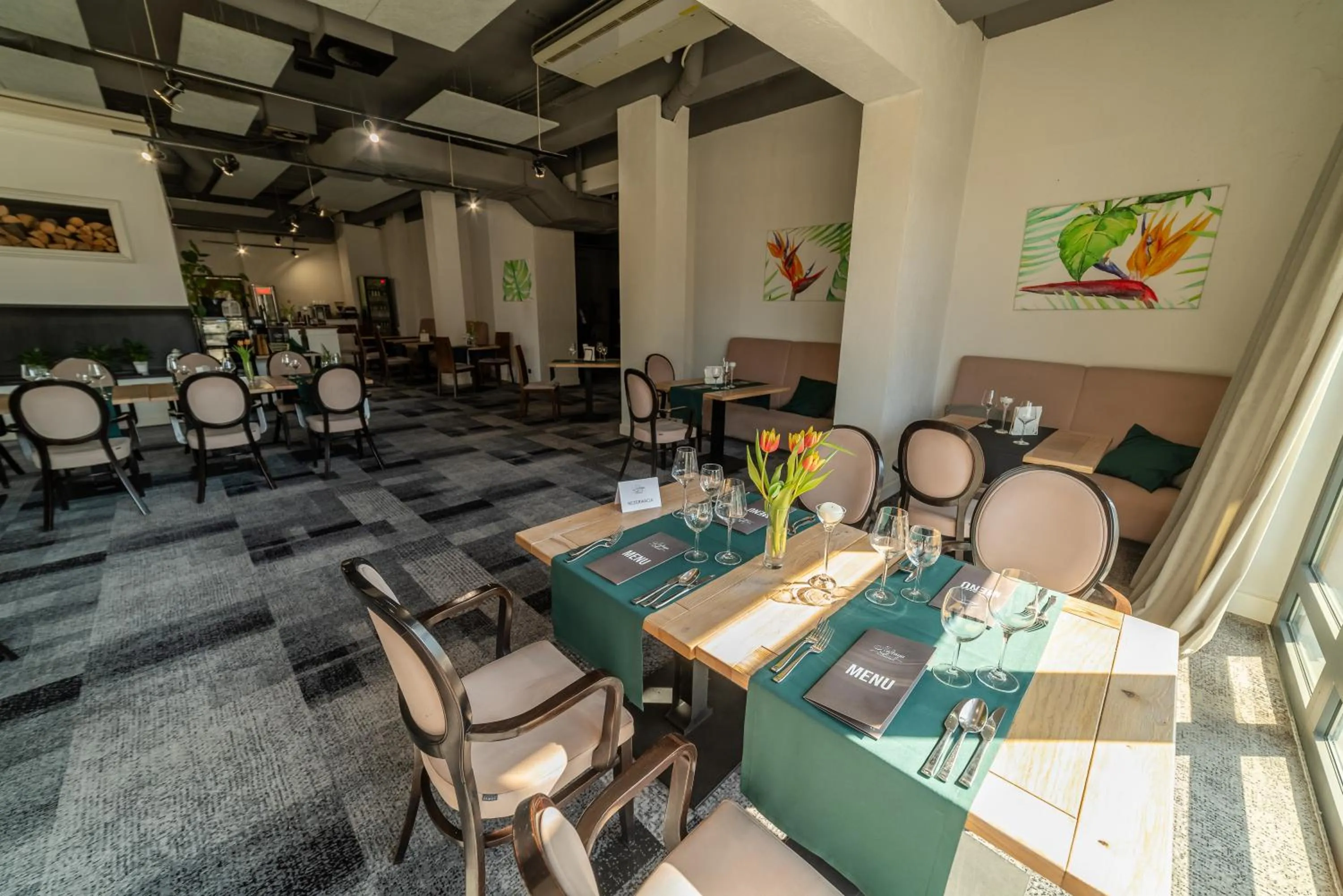 Restaurant/places to eat in Hotel Nafta Krosno