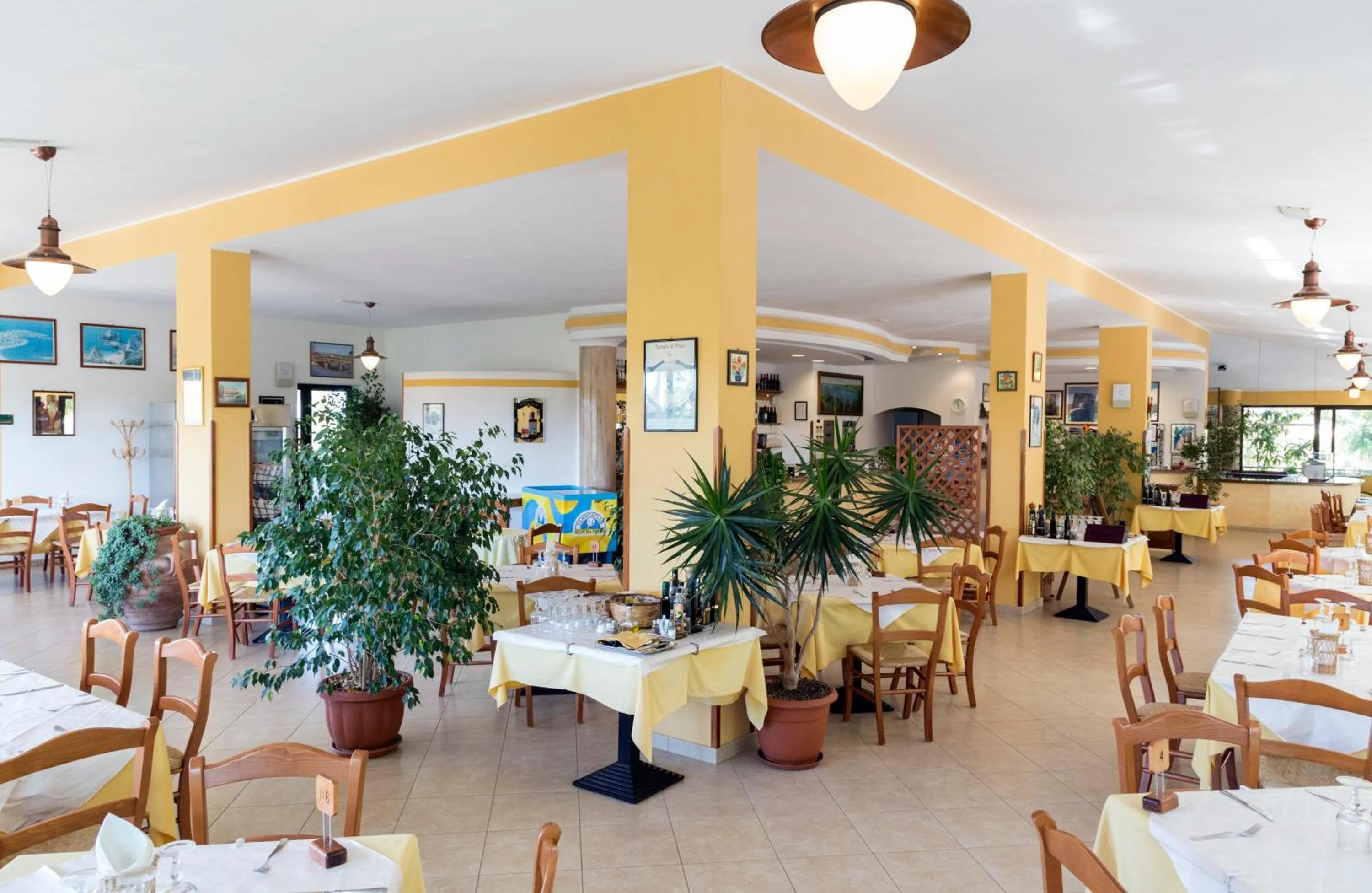 Restaurant/places to eat in Happy Days