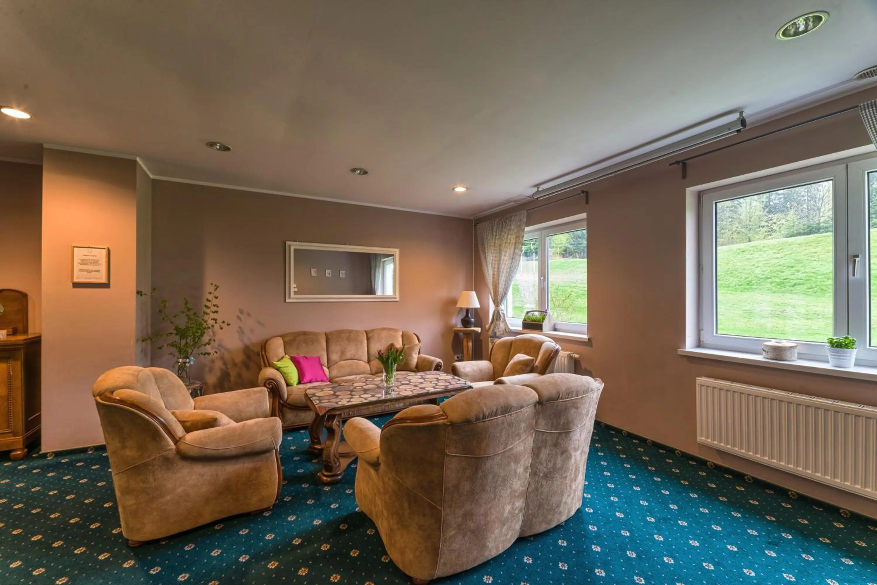 Seating area in Hotel Chojnik