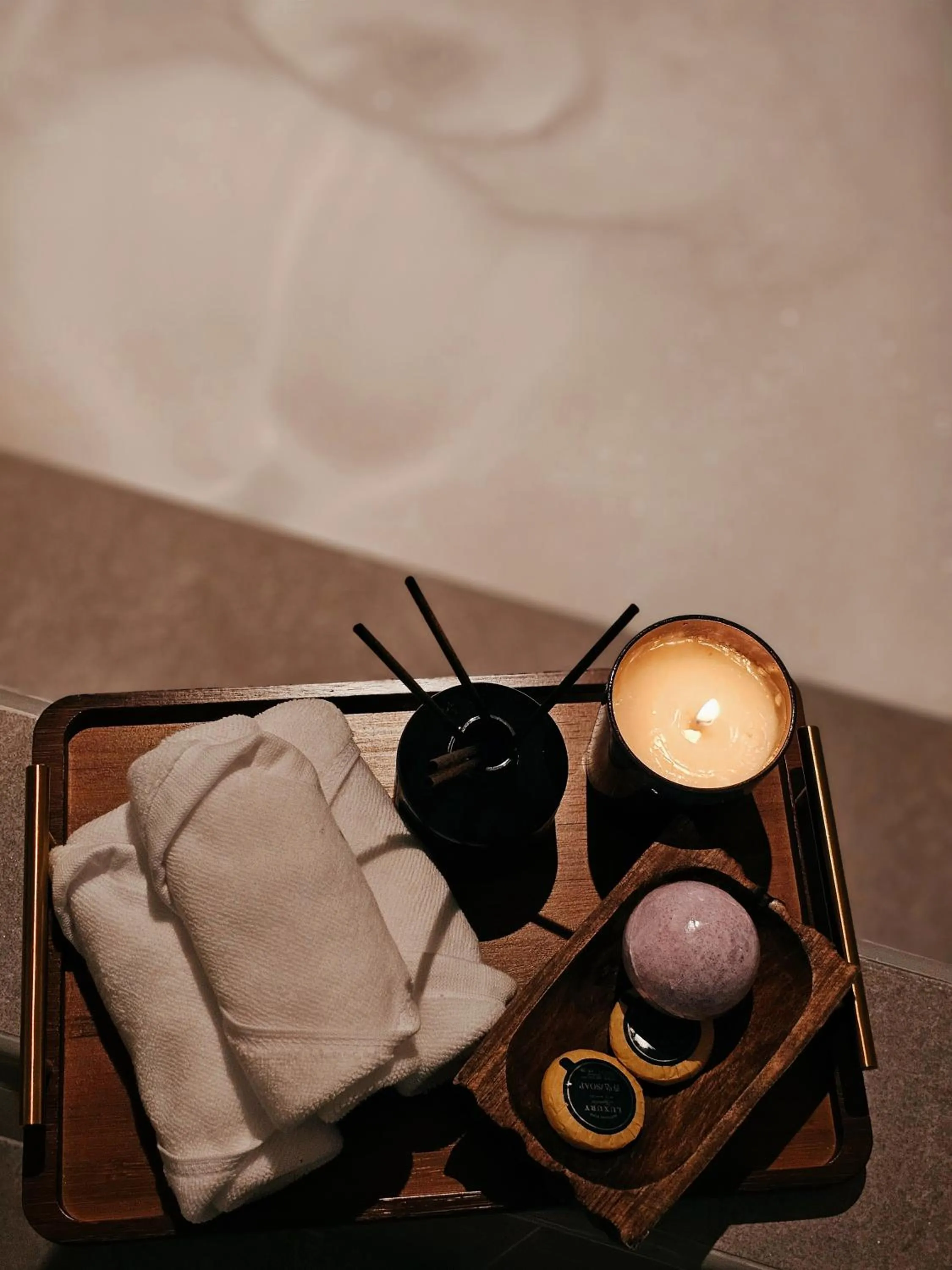 The Palm Suite at Lava Mansion