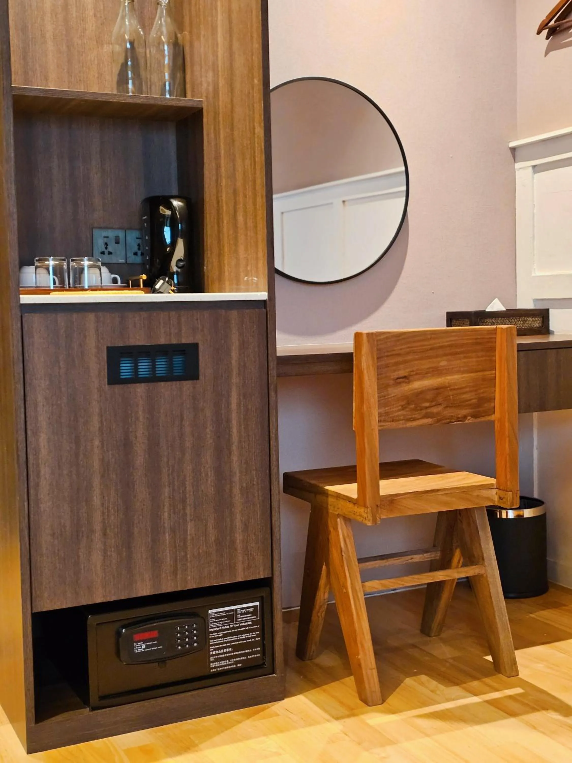 The Palm Suite at Lava Mansion