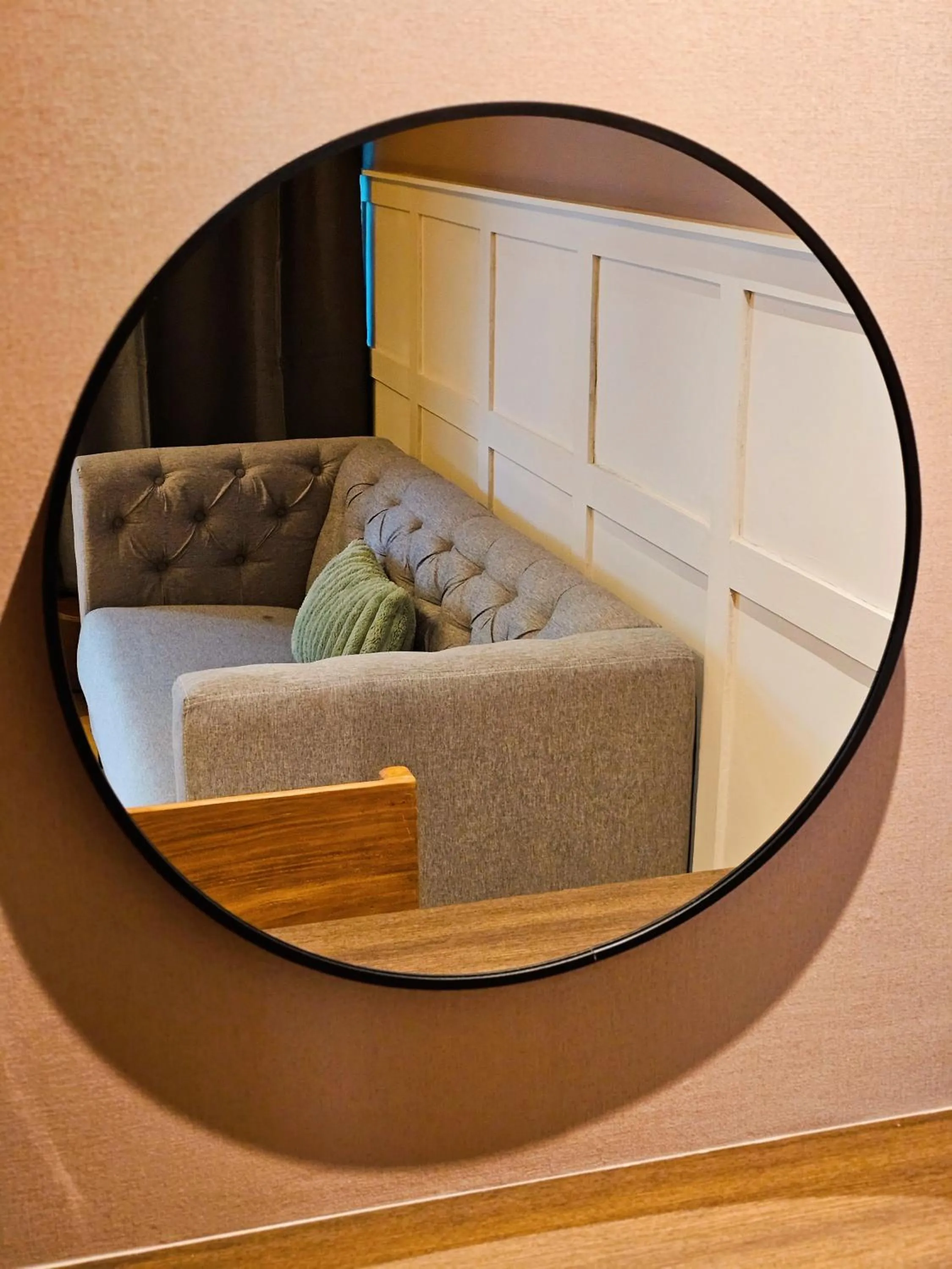 Living room in The Palm Suite at Lava Mansion