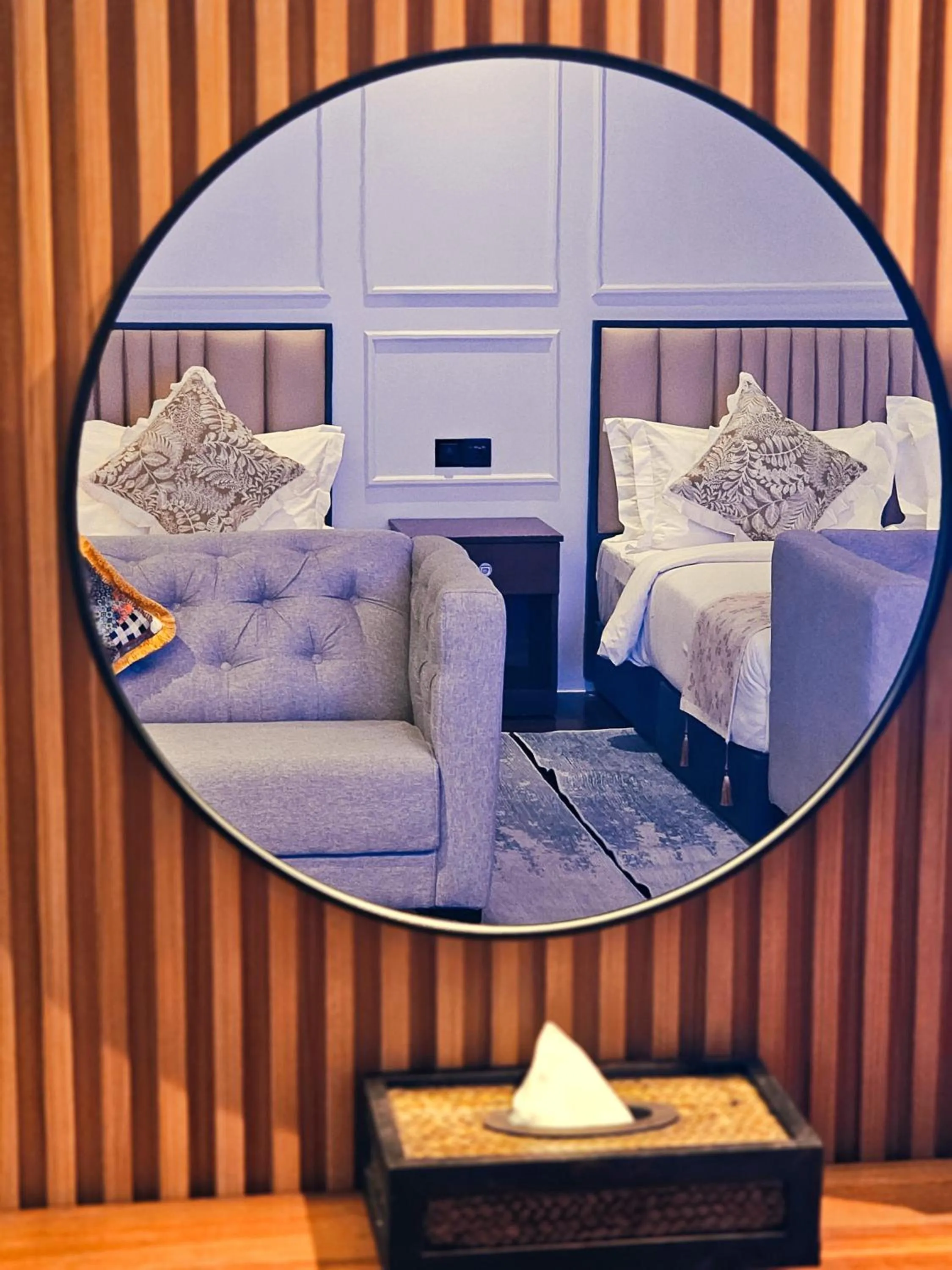 The Palm Suite at Lava Mansion