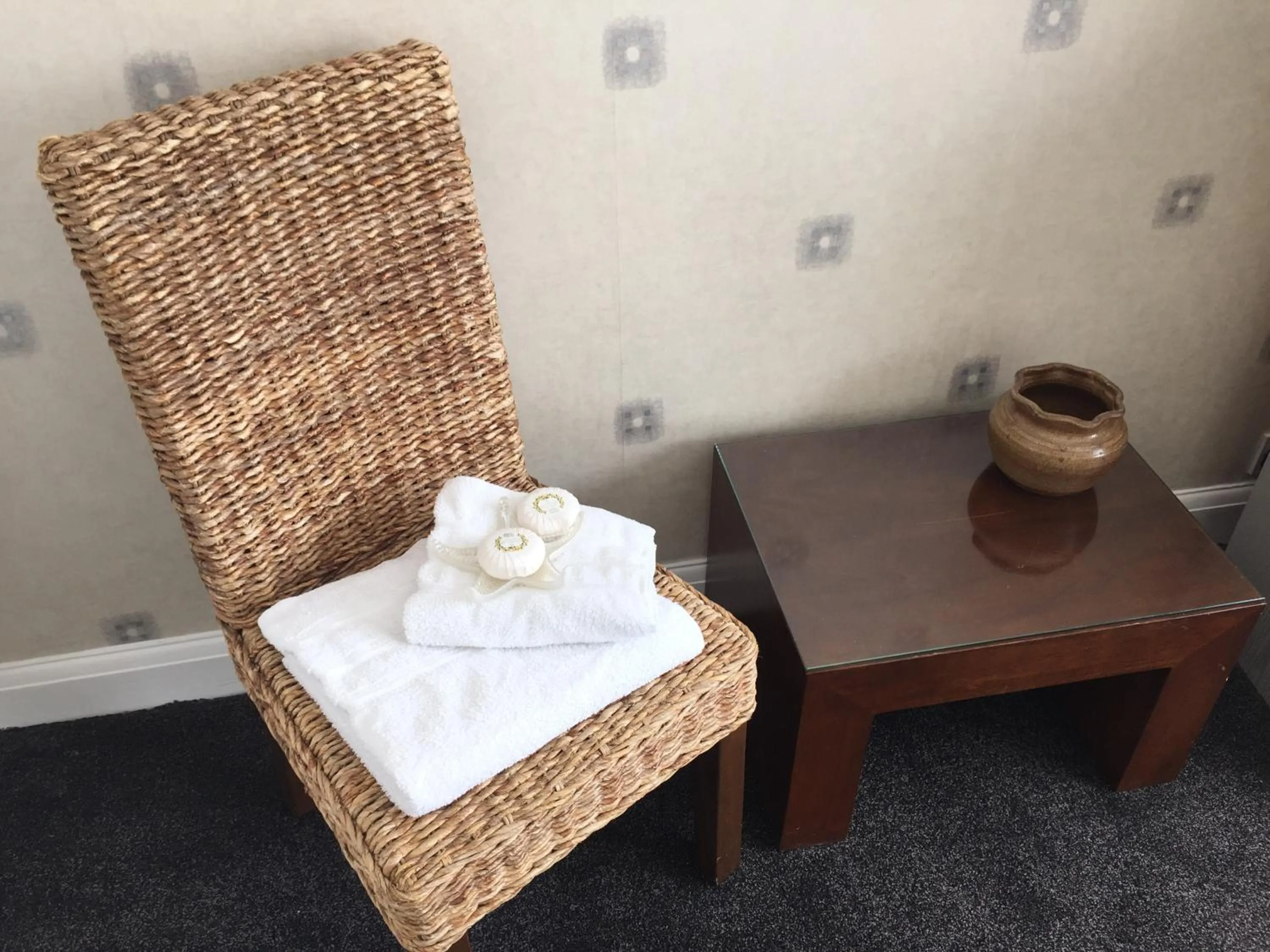 Seating area in Edgware B&B