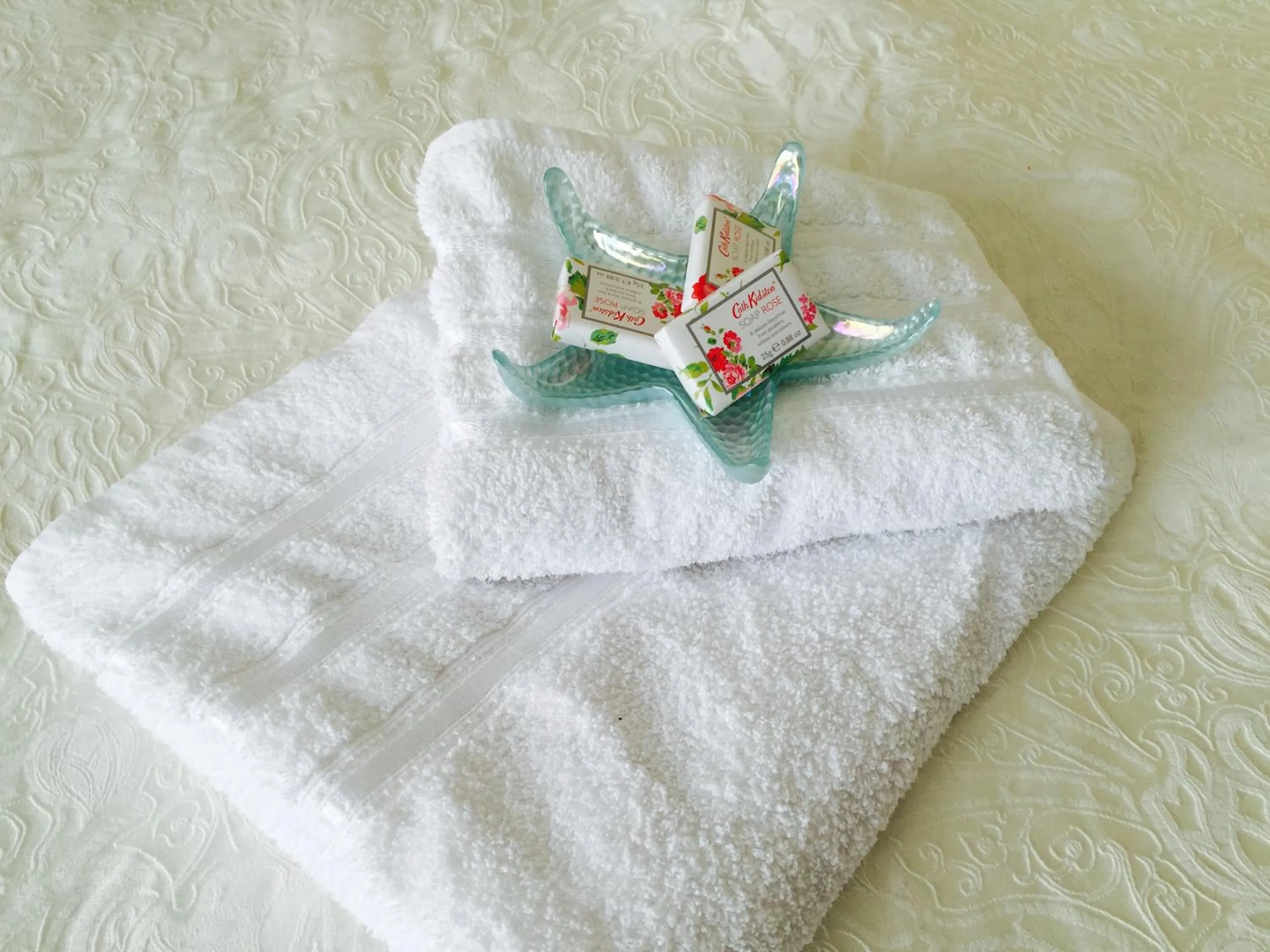 Bathroom in Edgware B&B